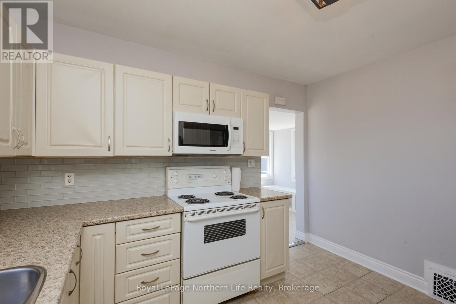 1093 Regina Street, North Bay, Ontario  P1B 2K8 - Photo 17 - X13077660