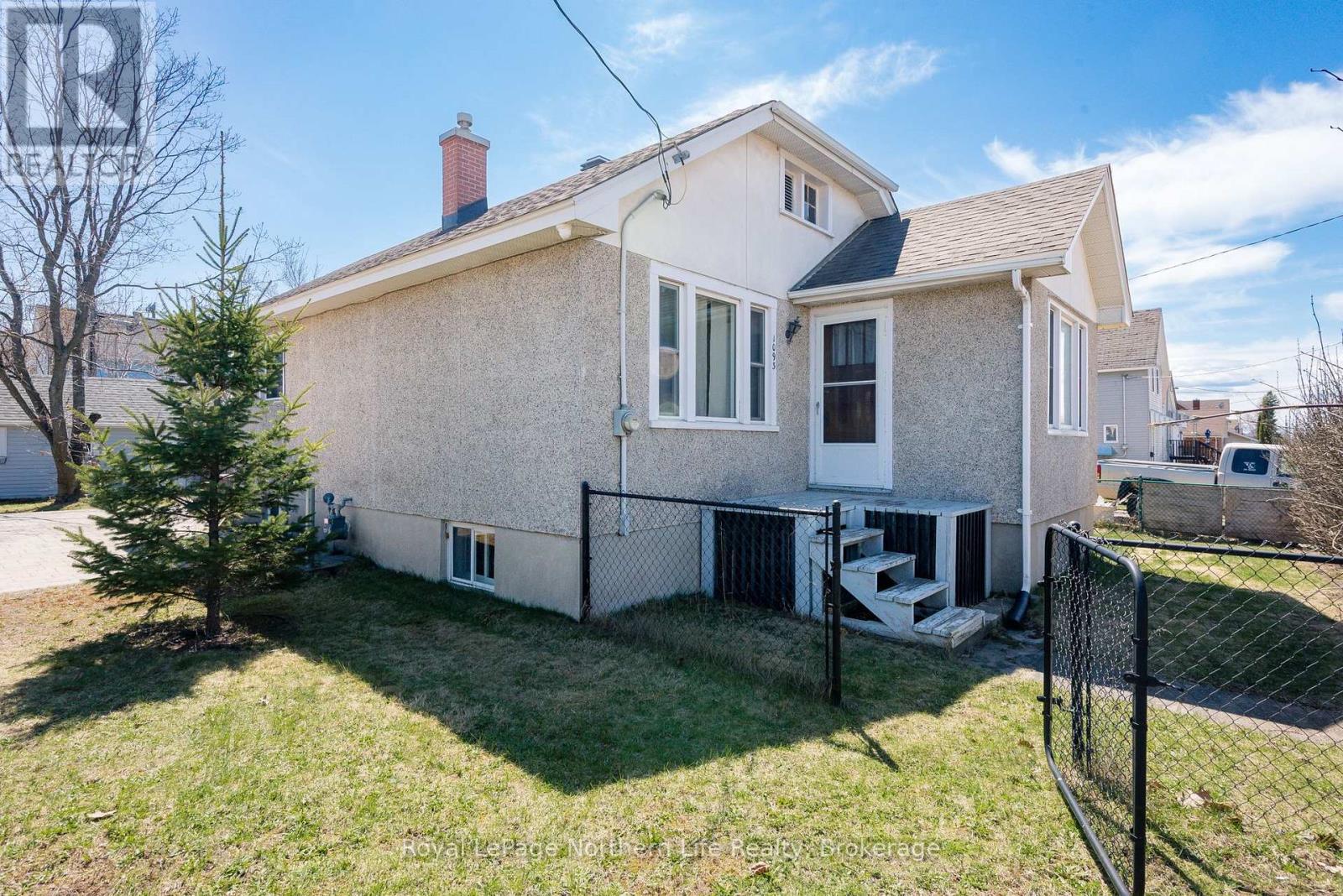 1093 Regina Street, North Bay, Ontario  P1B 2K8 - Photo 6 - X13077660