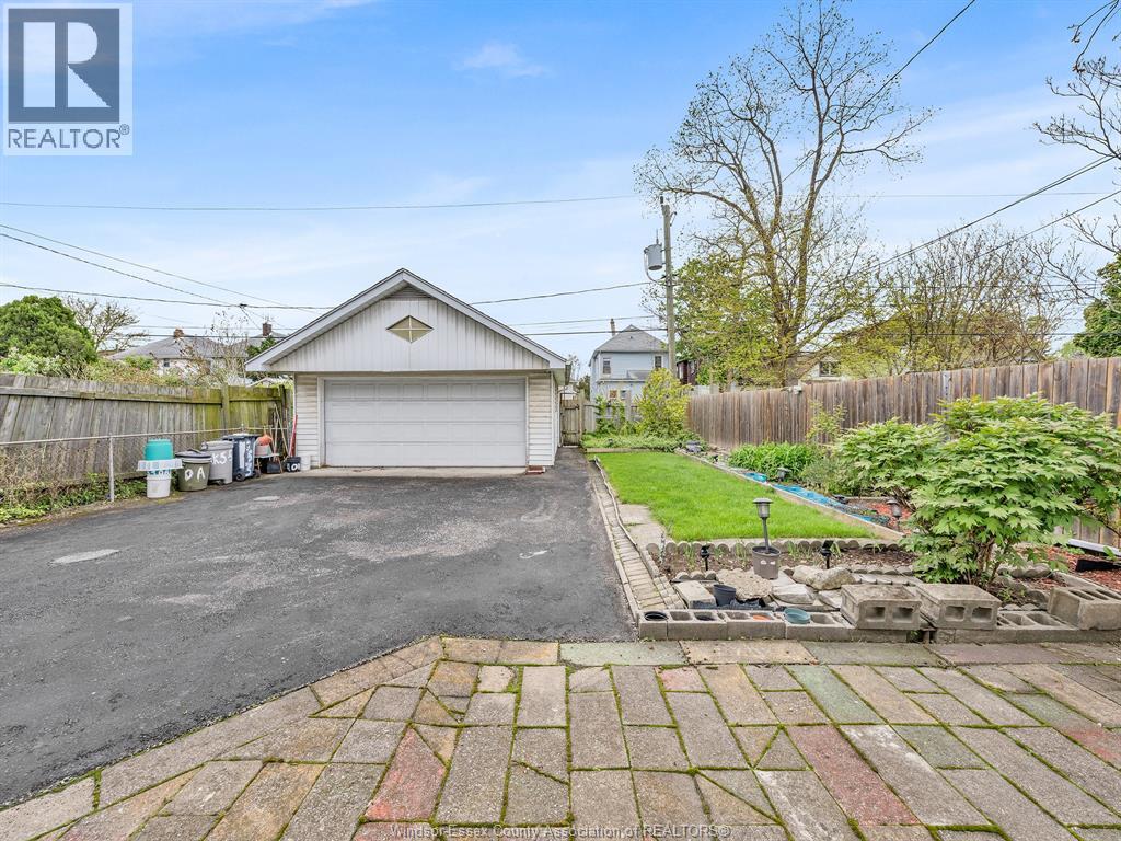 553 Oak Avenue, Windsor, Ontario  N9A 5E7 - Photo 11 - 26009947