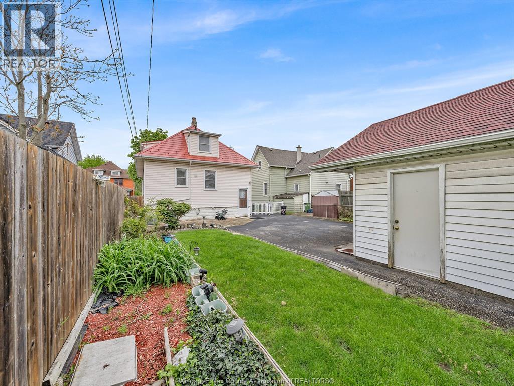 553 Oak Avenue, Windsor, Ontario  N9A 5E7 - Photo 12 - 26009947