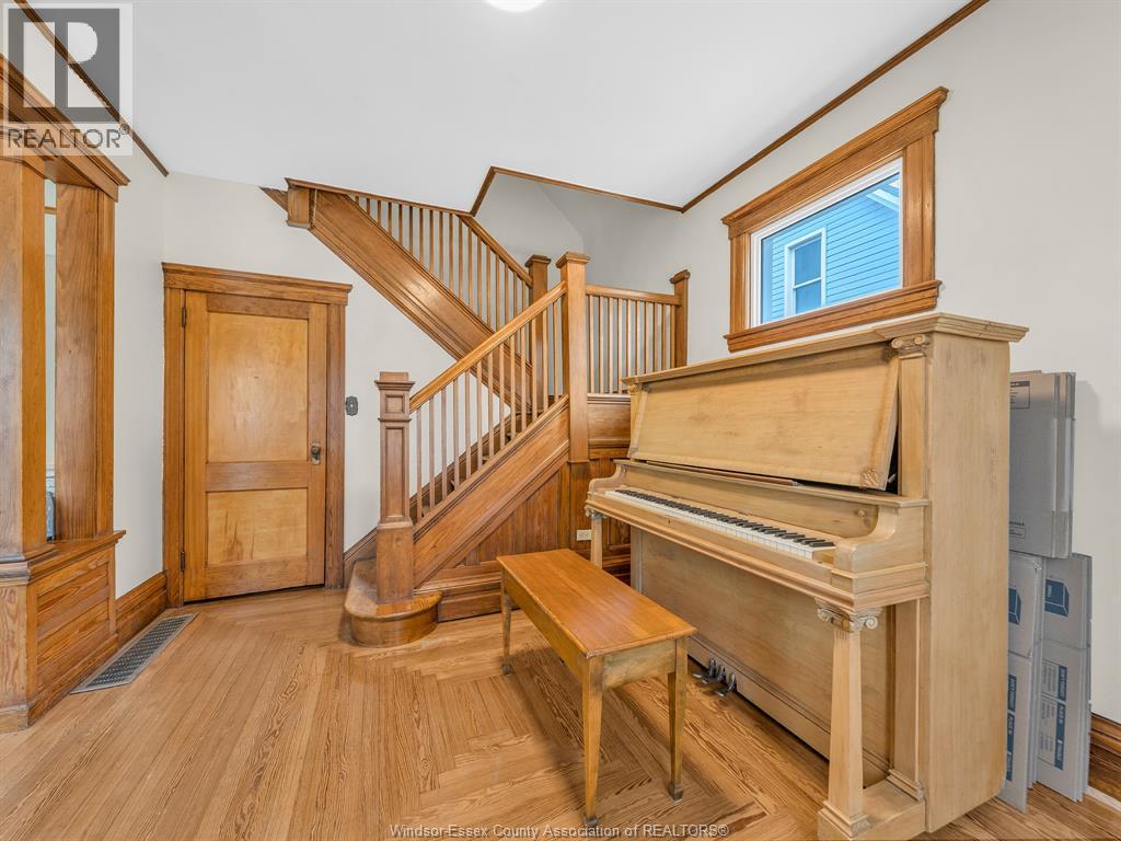 553 Oak Avenue, Windsor, Ontario  N9A 5E7 - Photo 19 - 26009947