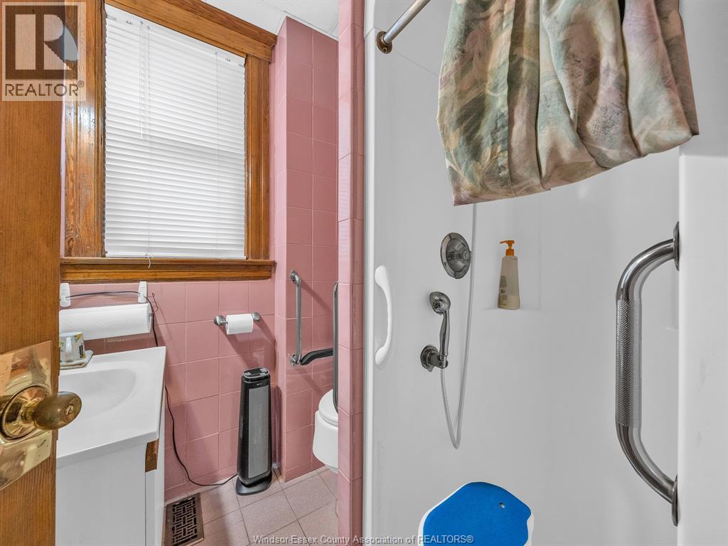553 Oak Avenue, Windsor, Ontario  N9A 5E7 - Photo 25 - 26009947