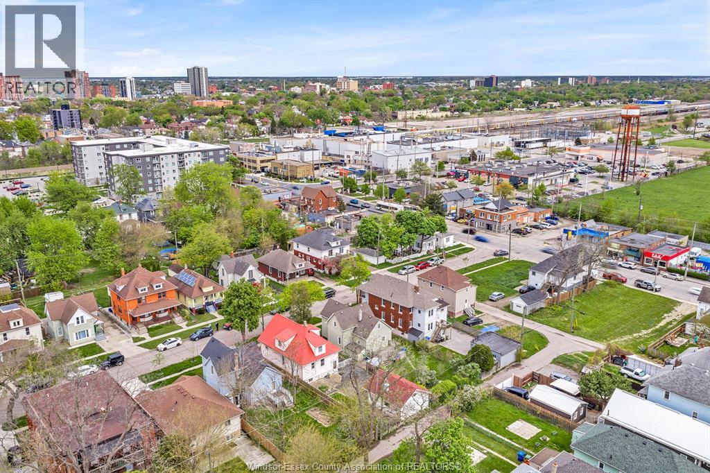 553 Oak Avenue, Windsor, Ontario  N9A 5E7 - Photo 47 - 26009947