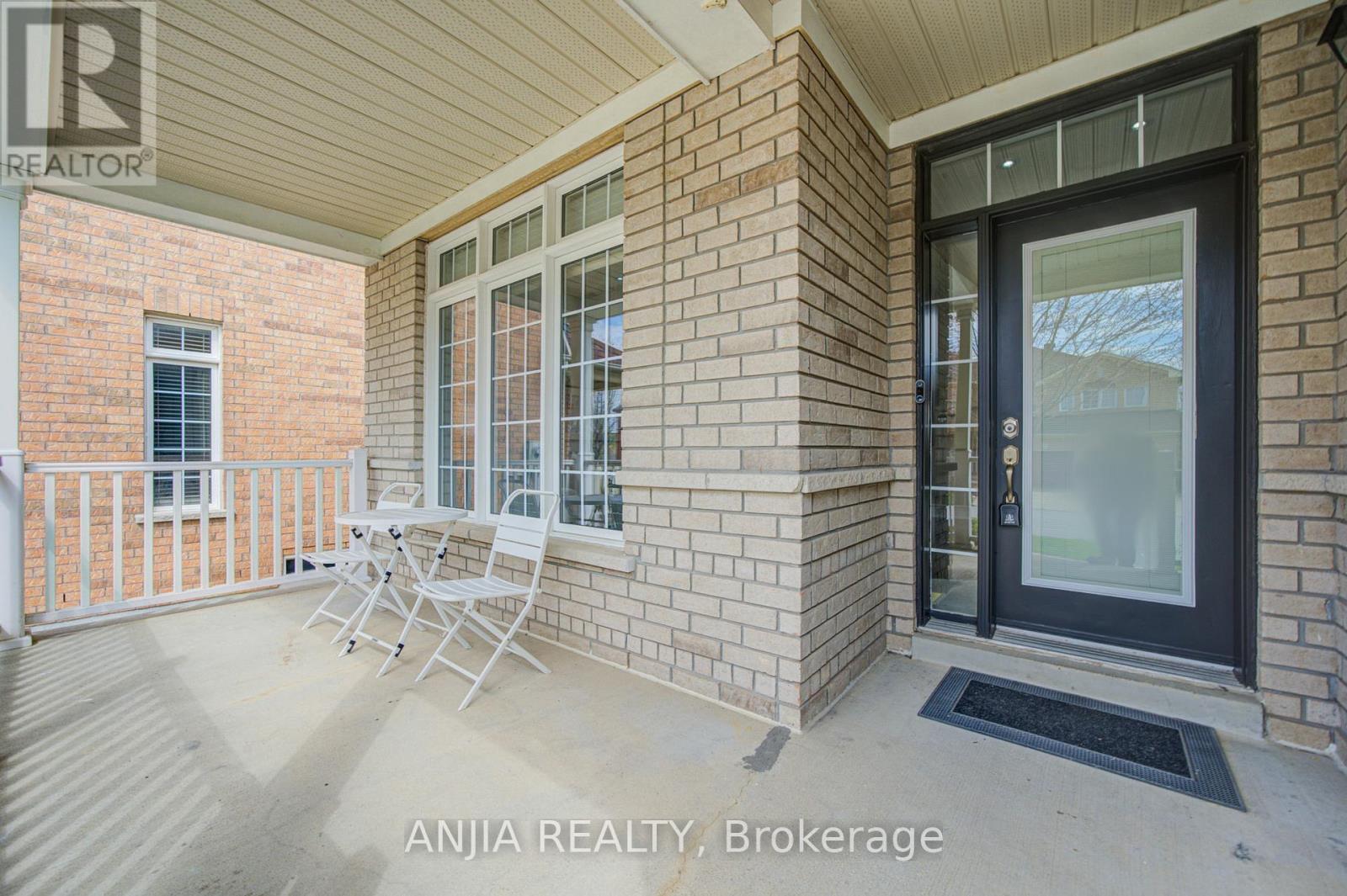 87 Lampton Crescent, Markham, Ontario  L6E 1J4 - Photo 2 - N13077506