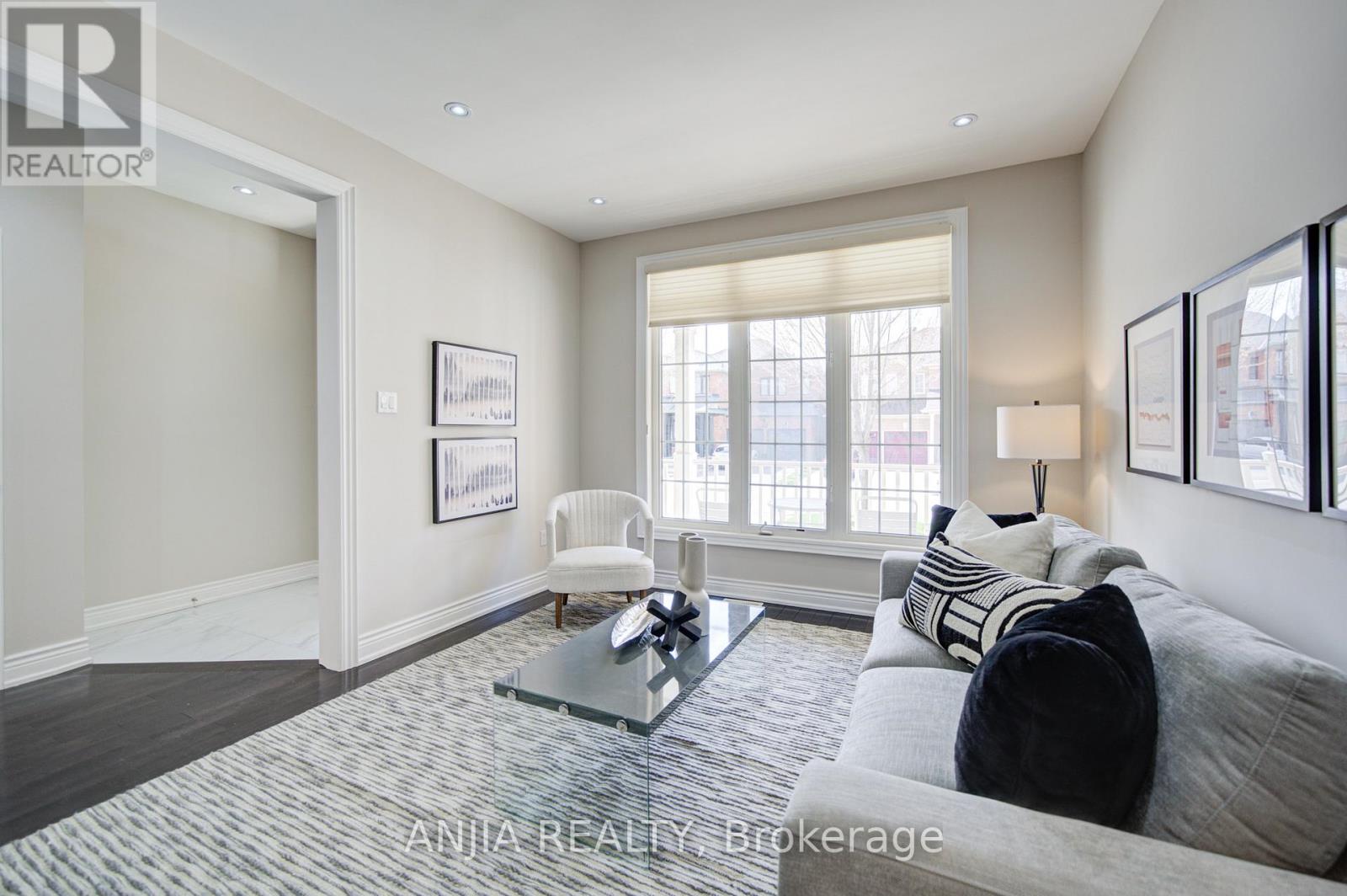 87 Lampton Crescent, Markham, Ontario  L6E 1J4 - Photo 9 - N13077506
