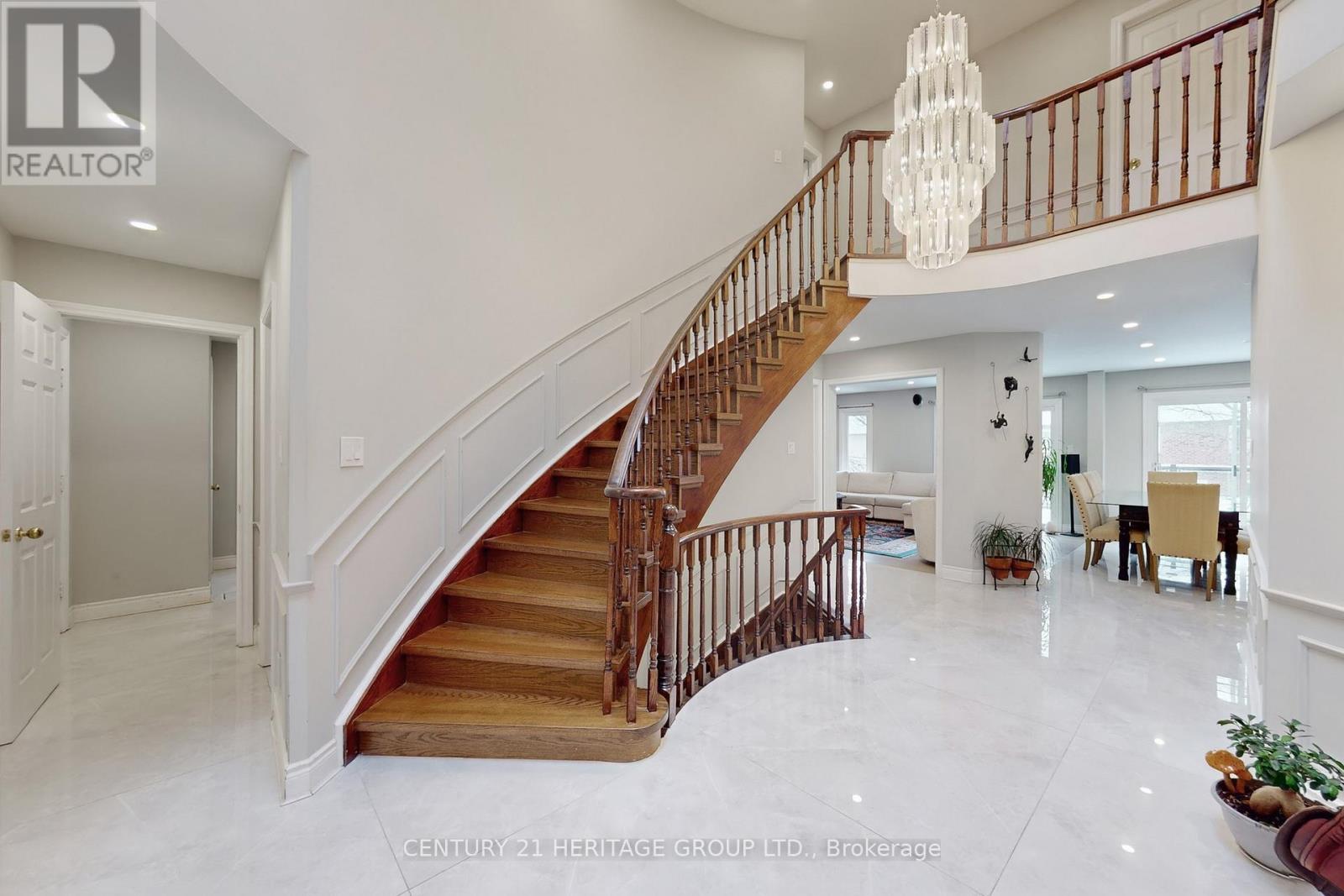 335 Fern Avenue, Richmond Hill, Ontario  L4C 8P6 - Photo 14 - N13077558