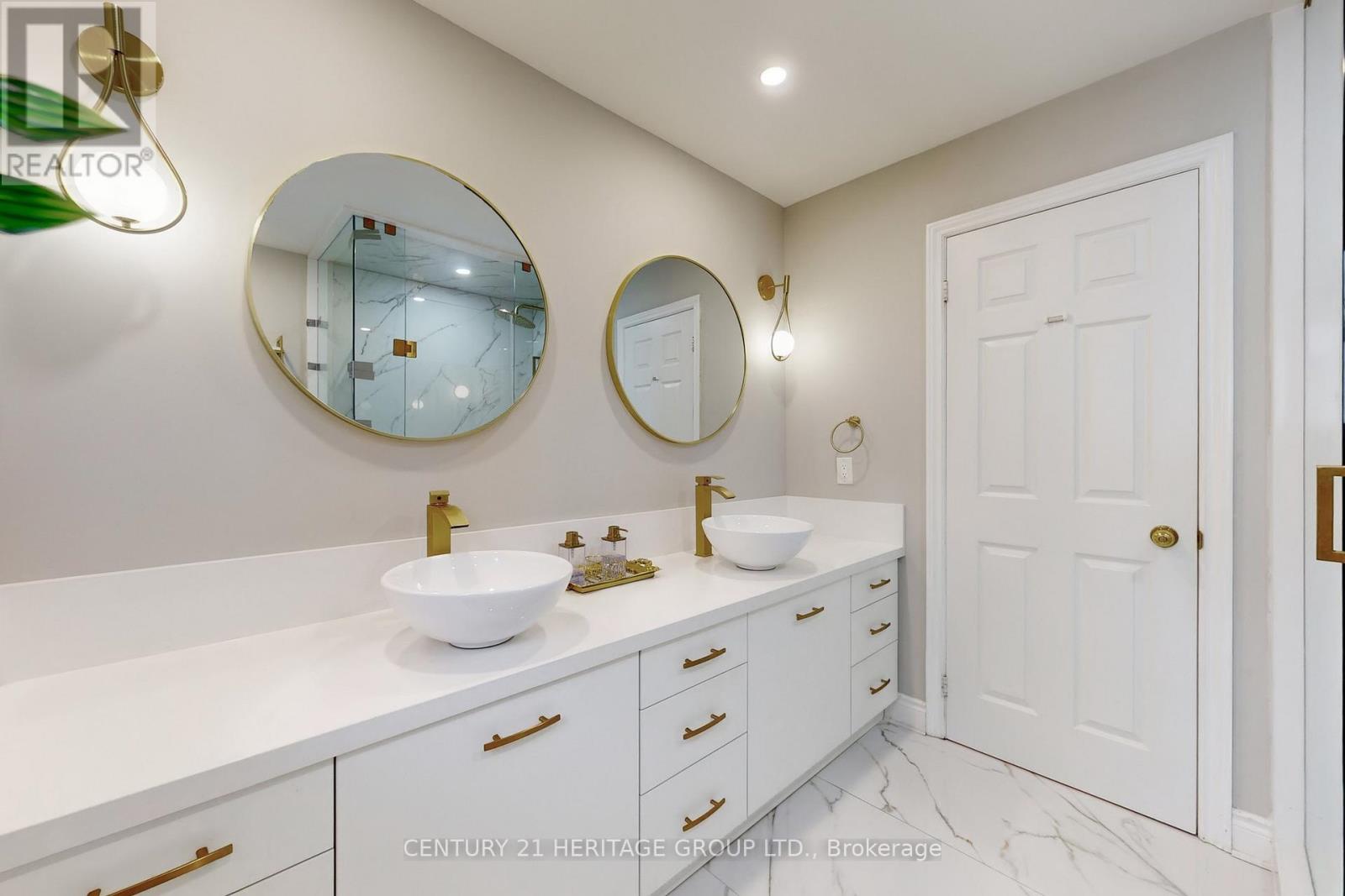 335 Fern Avenue, Richmond Hill, Ontario  L4C 8P6 - Photo 25 - N13077558
