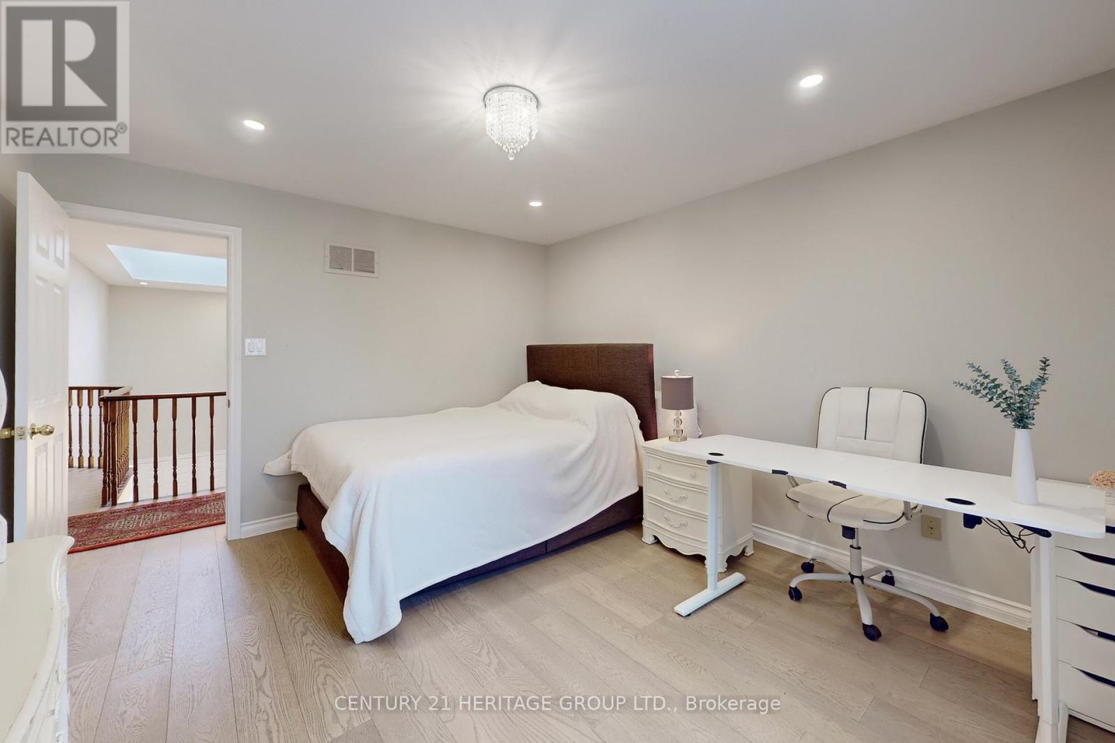 335 Fern Avenue, Richmond Hill, Ontario  L4C 8P6 - Photo 28 - N13077558