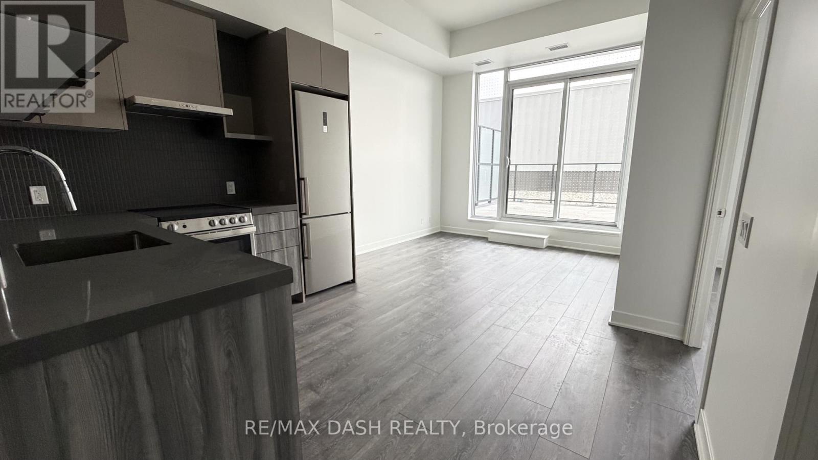10 Flavelle Trail, Vaughan, Ontario  L4L 1V8 - Photo 10 - N13077570