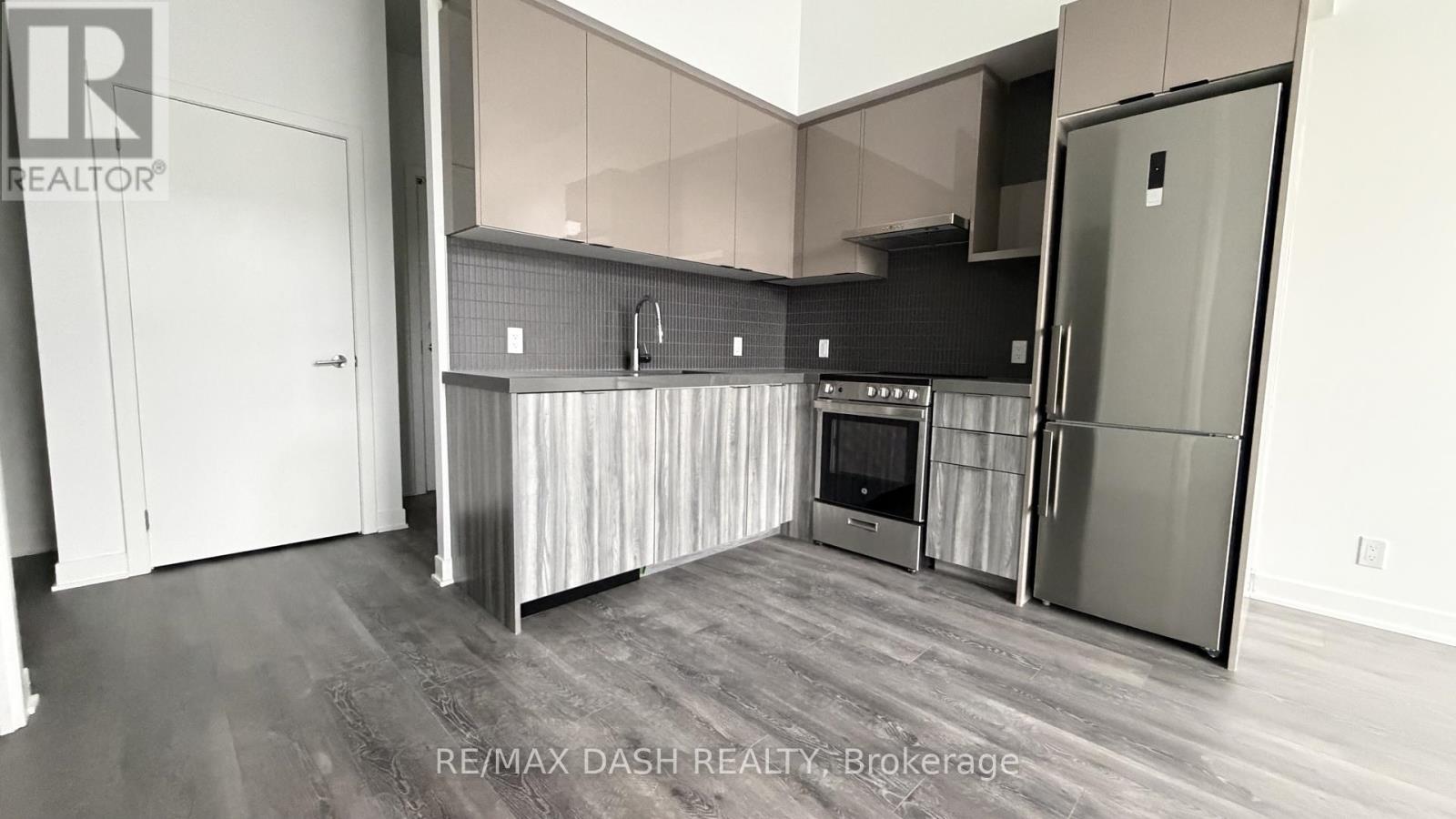 10 Flavelle Trail, Vaughan, Ontario  L4L 1V8 - Photo 7 - N13077570