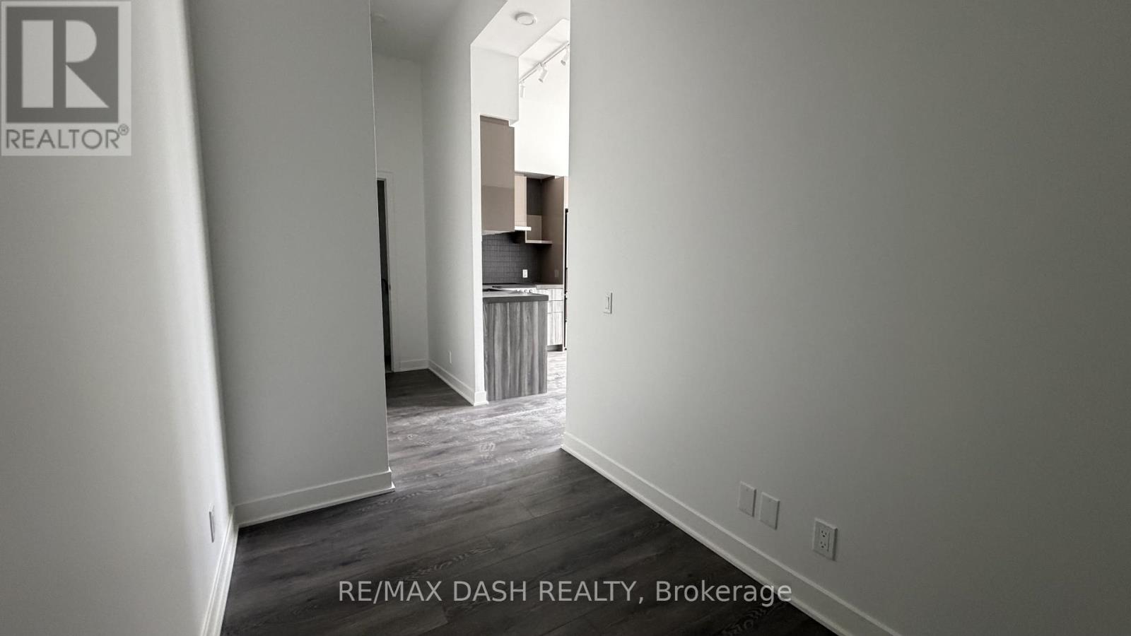 10 Flavelle Trail, Vaughan, Ontario  L4L 1V8 - Photo 9 - N13077570