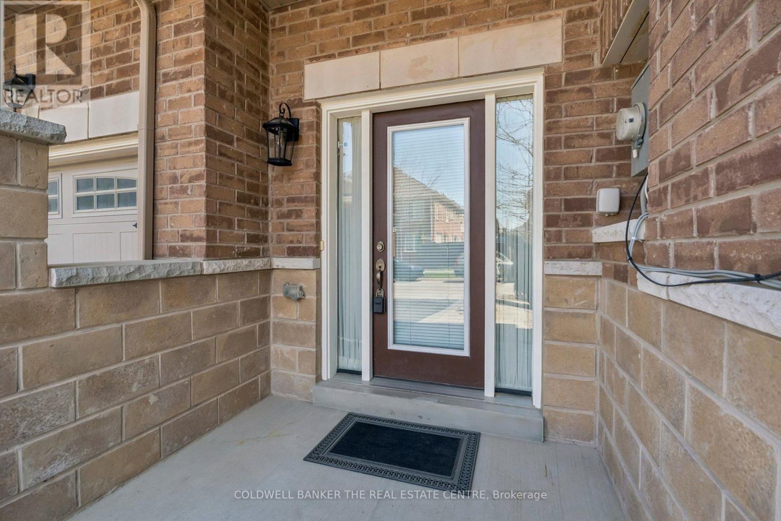 68 Andrew Green Crescent, Whitchurch-Stouffville, Ontario  L4A 1T9 - Photo 3 - N13077654