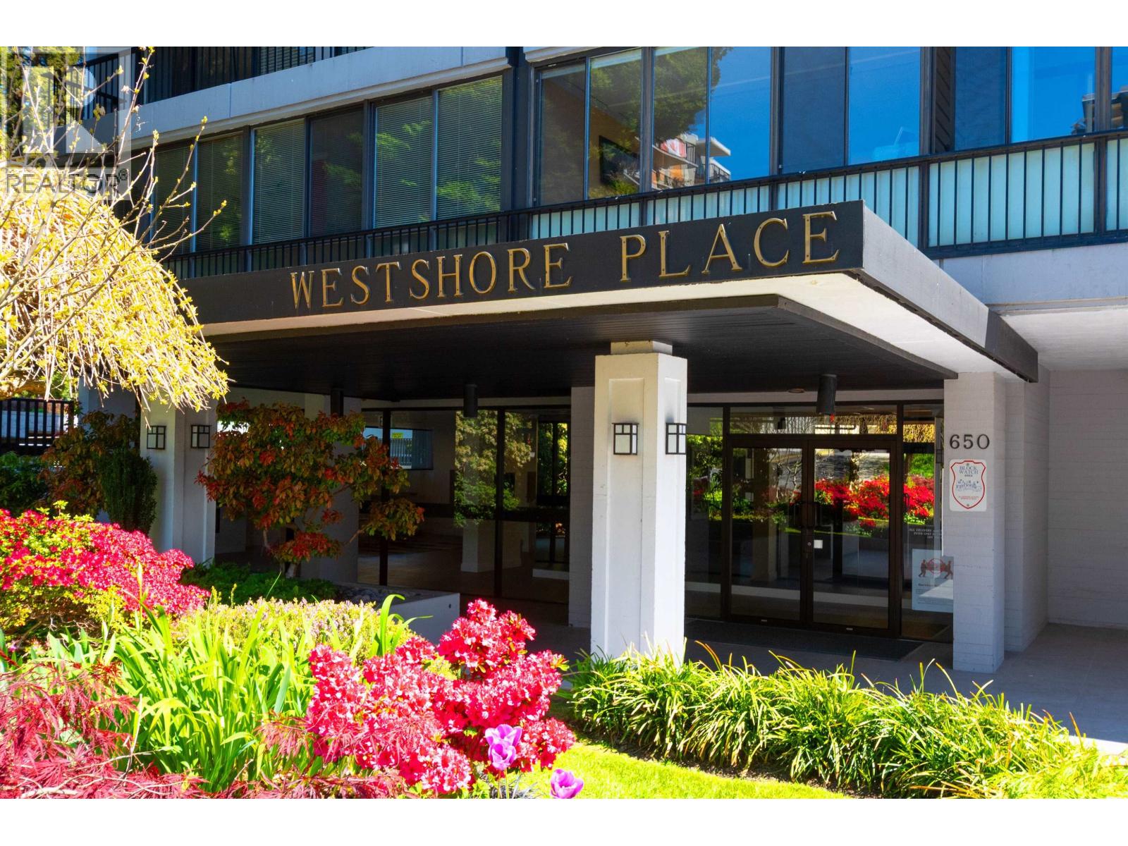 204 650 16th Street, West Vancouver, British Columbia  V7V 3R9 - Photo 3 - R3118747