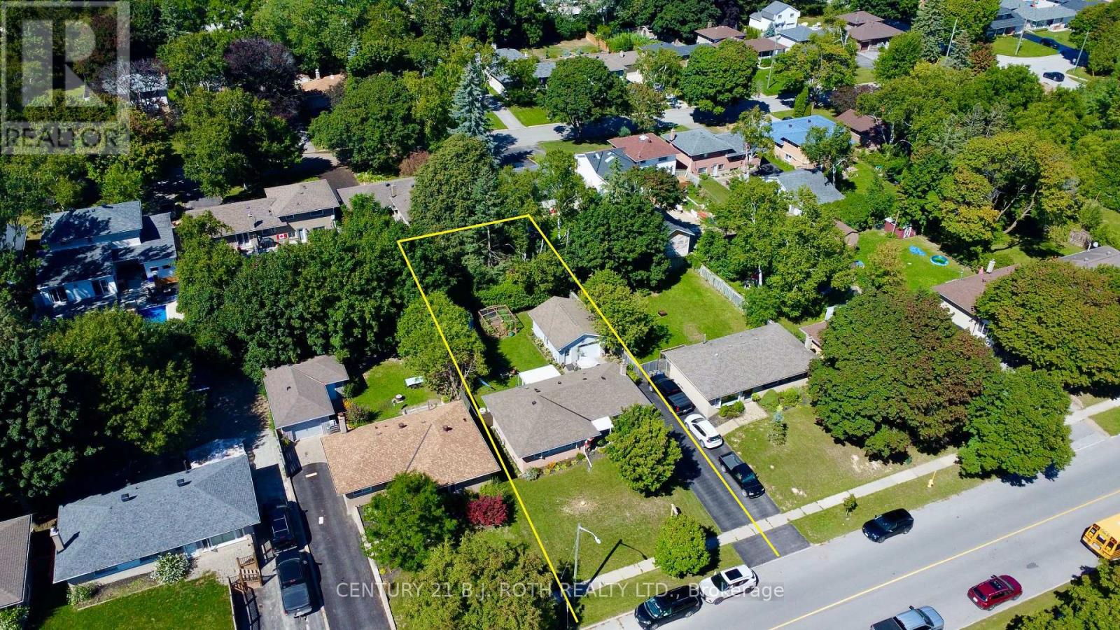 72 Rose Street, Barrie, Ontario  L4M 2T2 - Photo 5 - S13077560