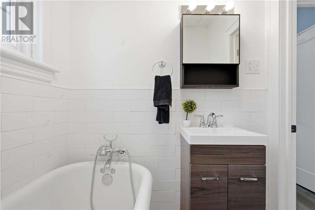 32 Lindsley Street, Falconbridge, Ontario  P0M 1S0 - Photo 16 - 2127479