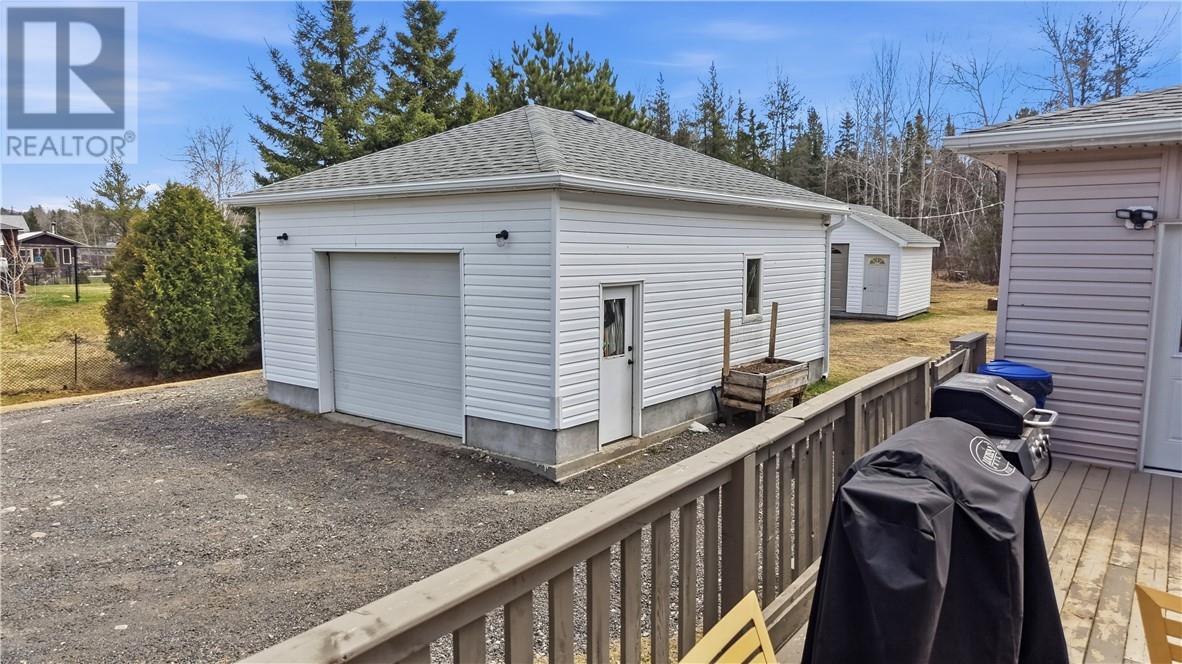 35 Hinds Road, Wahnapitae, Ontario  P0M 3C0 - Photo 22 - 2127466