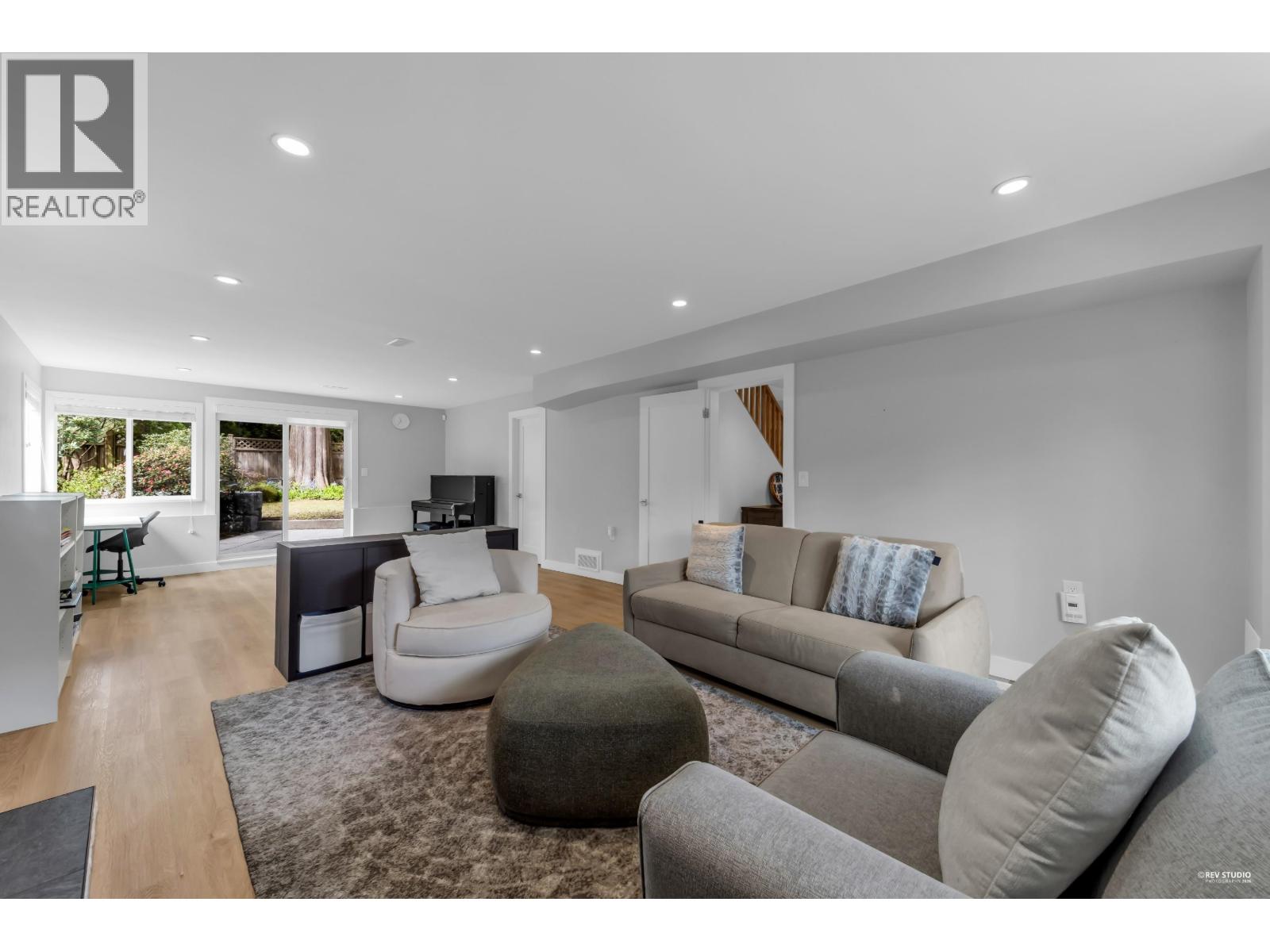 3521 Duval Road, North Vancouver, British Columbia  V7J 3E8 - Photo 10 - R3118737