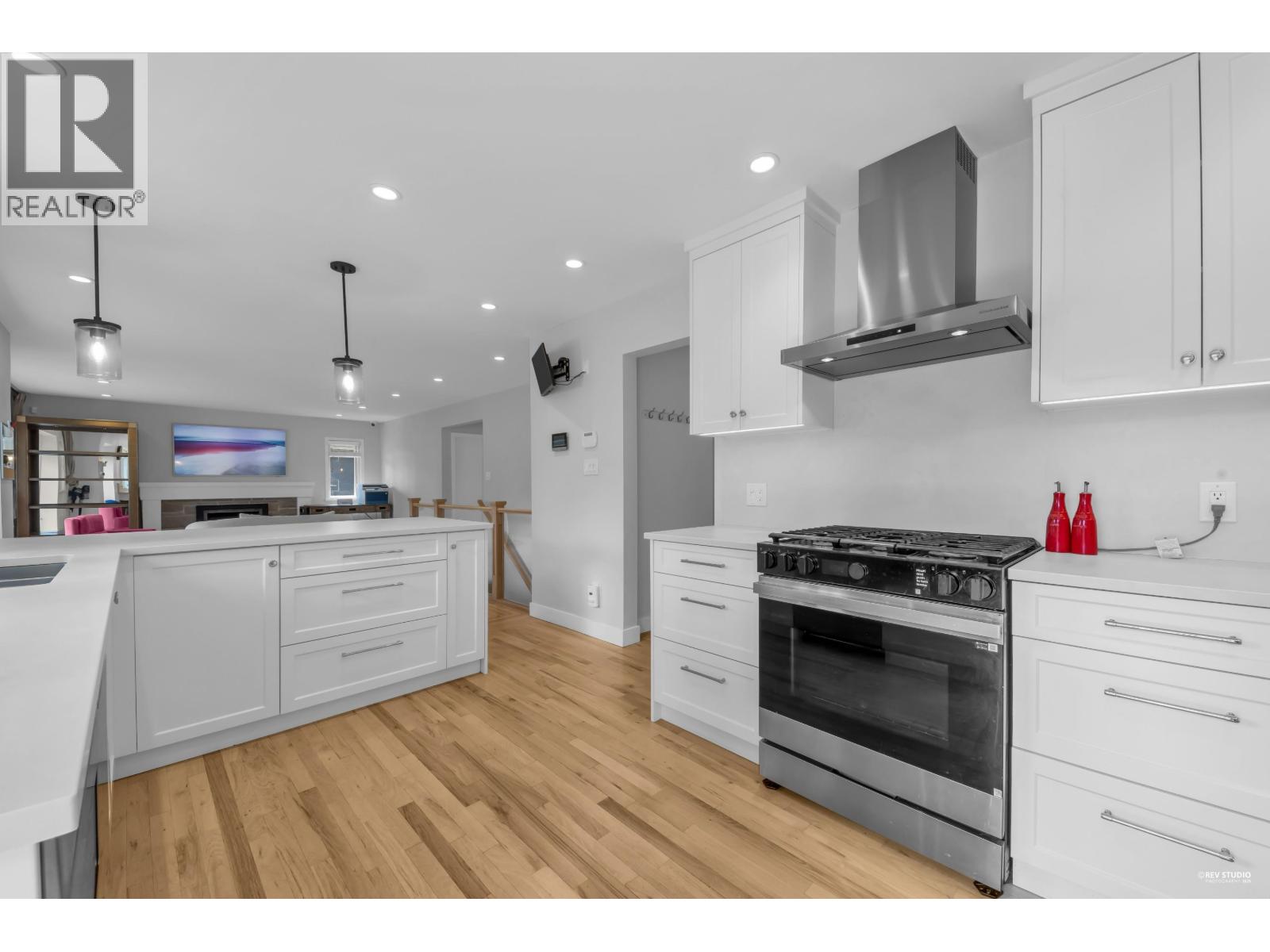 3521 Duval Road, North Vancouver, British Columbia  V7J 3E8 - Photo 11 - R3118737