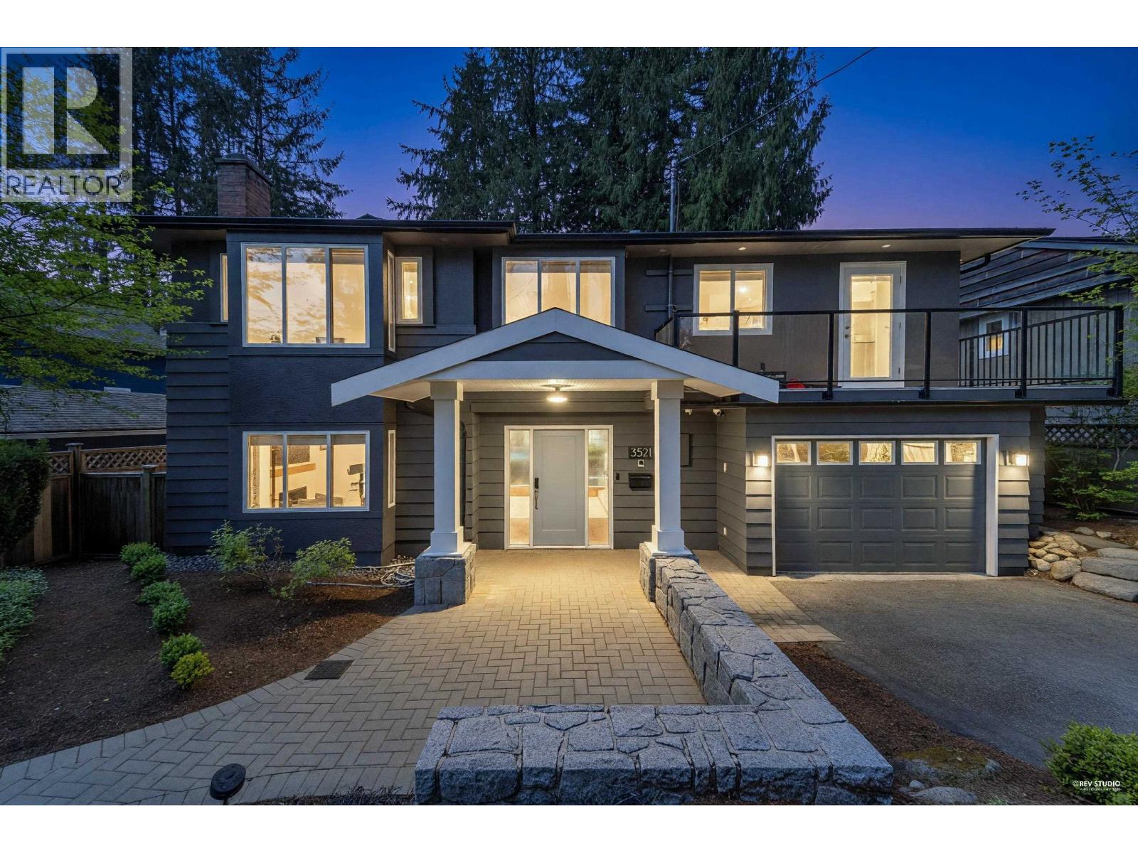 3521 Duval Road, North Vancouver, British Columbia  V7J 3E8 - Photo 2 - R3118737