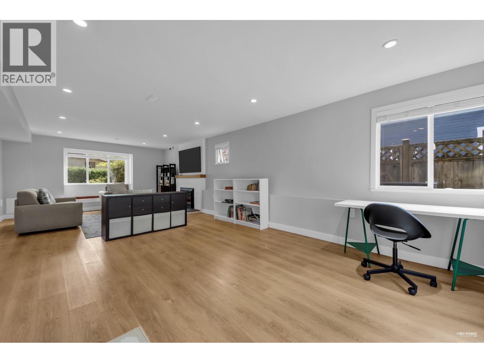 3521 Duval Road, North Vancouver, British Columbia  V7J 3E8 - Photo 9 - R3118737