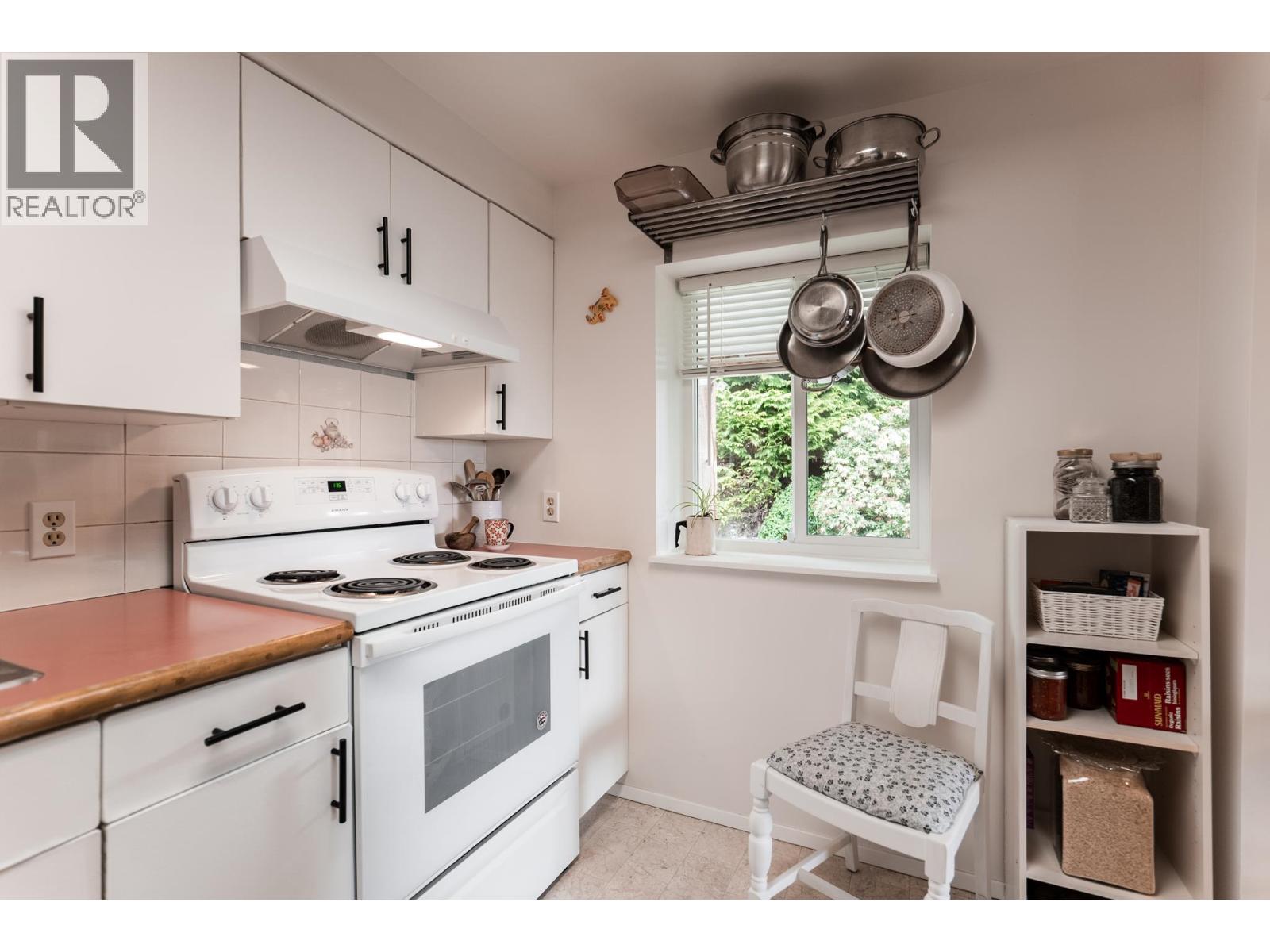509 Granada Crescent, North Vancouver, British Columbia  V7N 3A7 - Photo 30 - R3118740