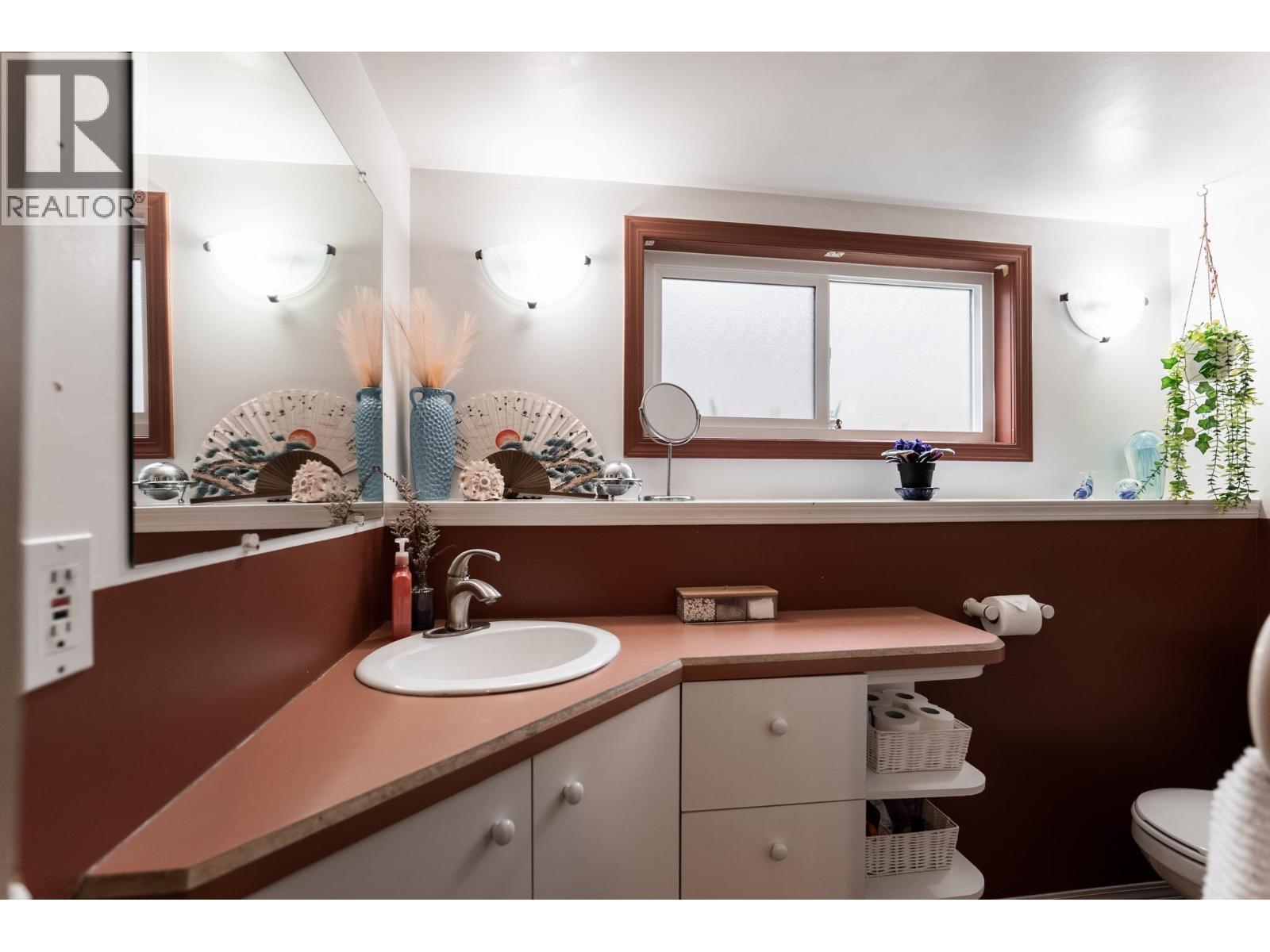 509 Granada Crescent, North Vancouver, British Columbia  V7N 3A7 - Photo 33 - R3118740