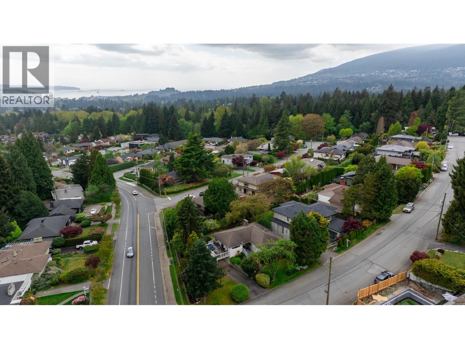 509 Granada Crescent, North Vancouver, British Columbia  V7N 3A7 - Photo 39 - R3118740