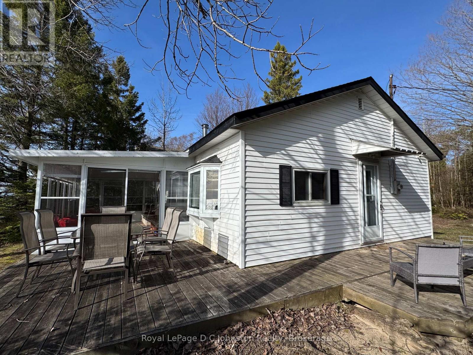 251 Bruce 13 Road, Native Leased Lands, Ontario  N0H 2L0 - Photo 3 - X13048434