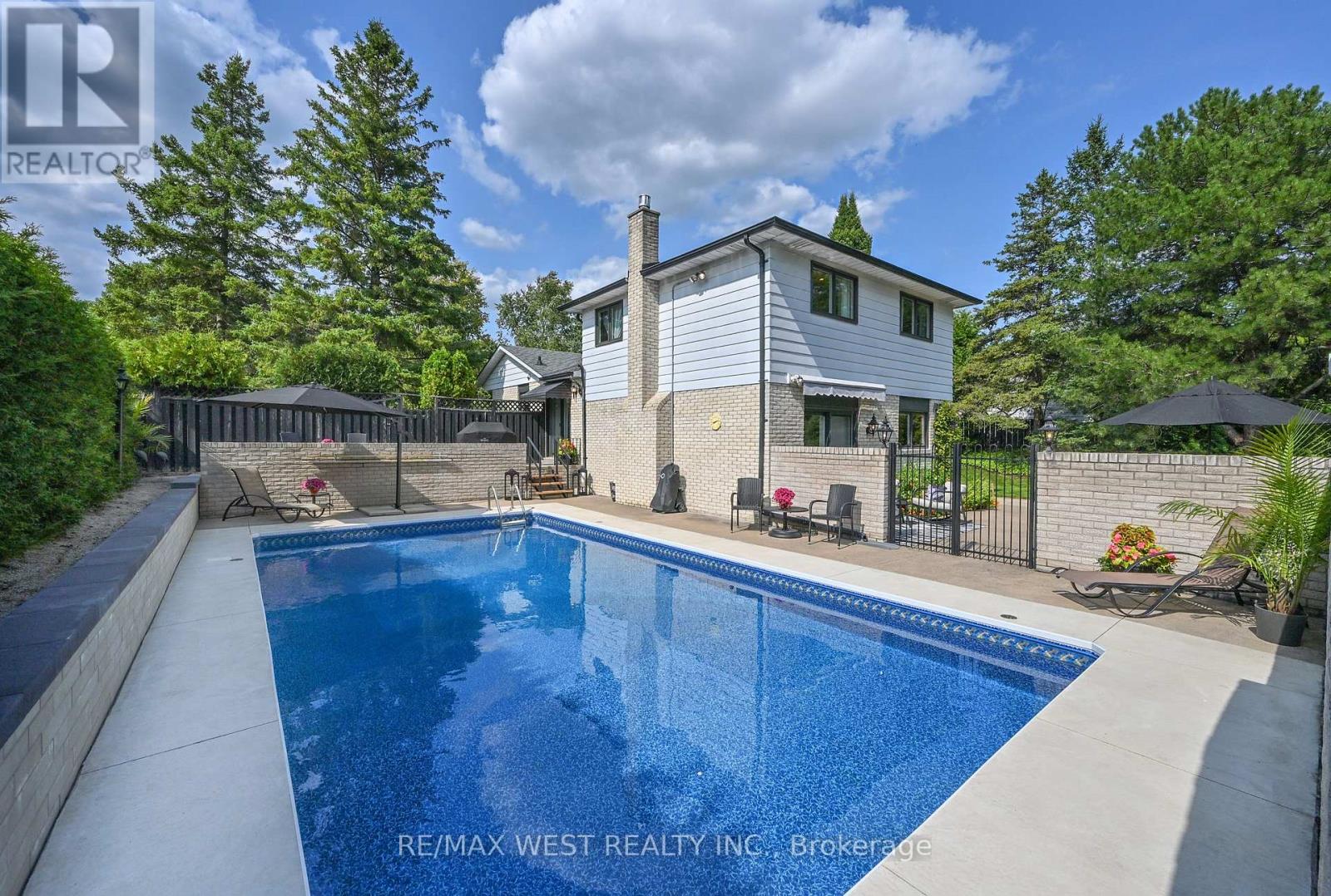 17 Pineridge Drive, Caledon, Ontario  L7E 0M2 - Photo 11 - W13077540