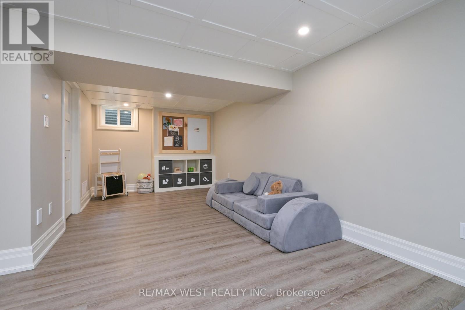 17 Pineridge Drive, Caledon, Ontario  L7E 0M2 - Photo 24 - W13077540
