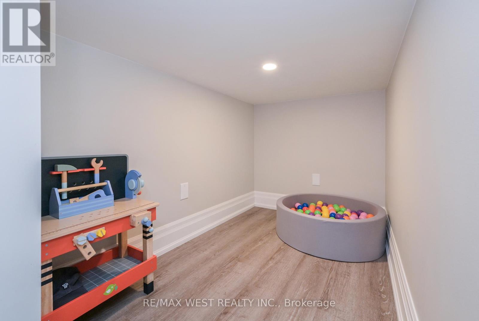 17 Pineridge Drive, Caledon, Ontario  L7E 0M2 - Photo 25 - W13077540