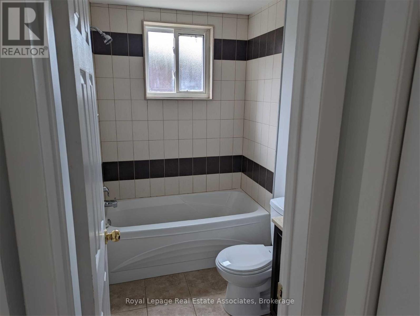 1 - 61 Mississauga Road N, Mississauga, Ontario  L5H 2H9 - Photo 15 - W13077614