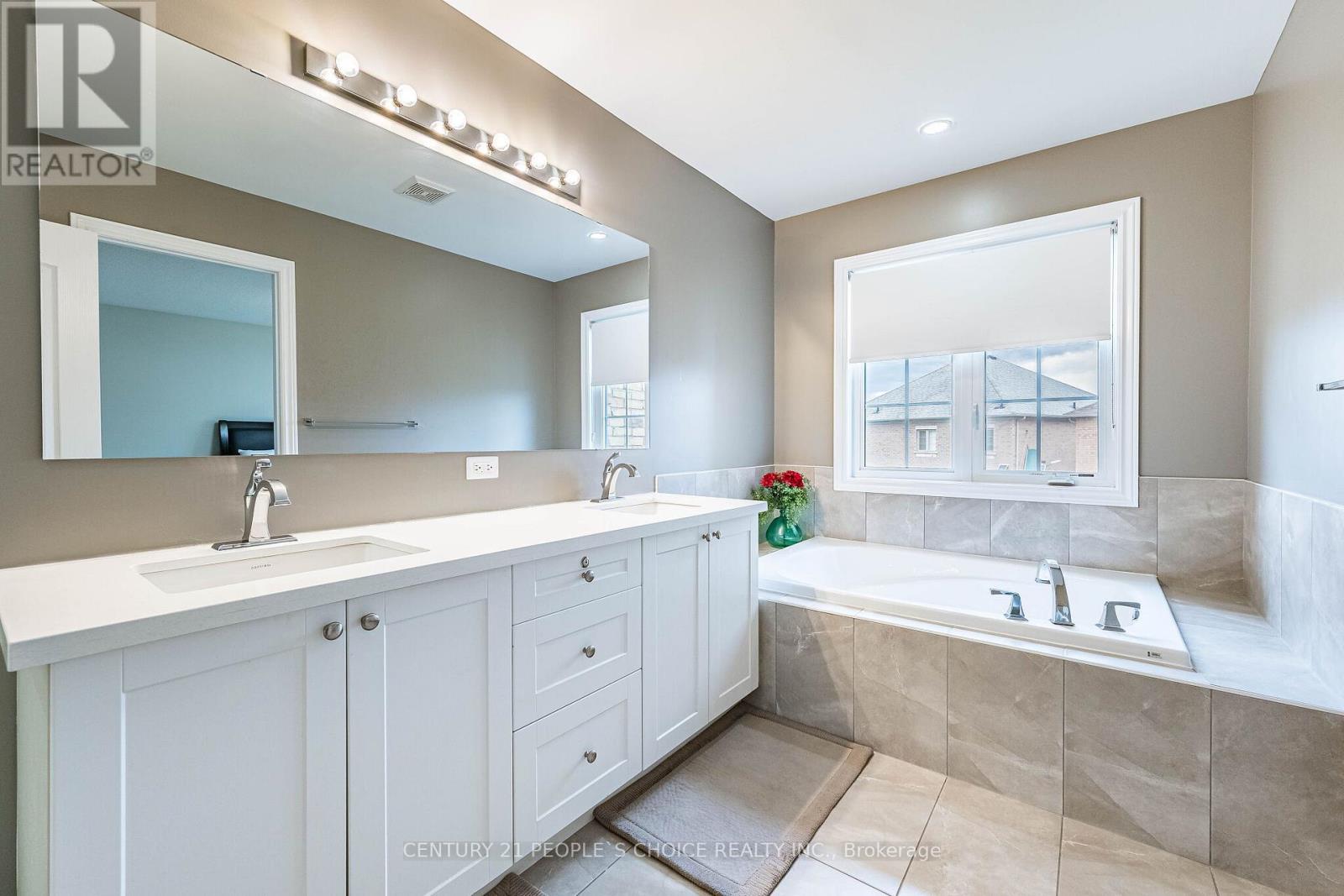 65 Honeyview Trail, Brampton, Ontario  L6P 4A4 - Photo 29 - W13077626