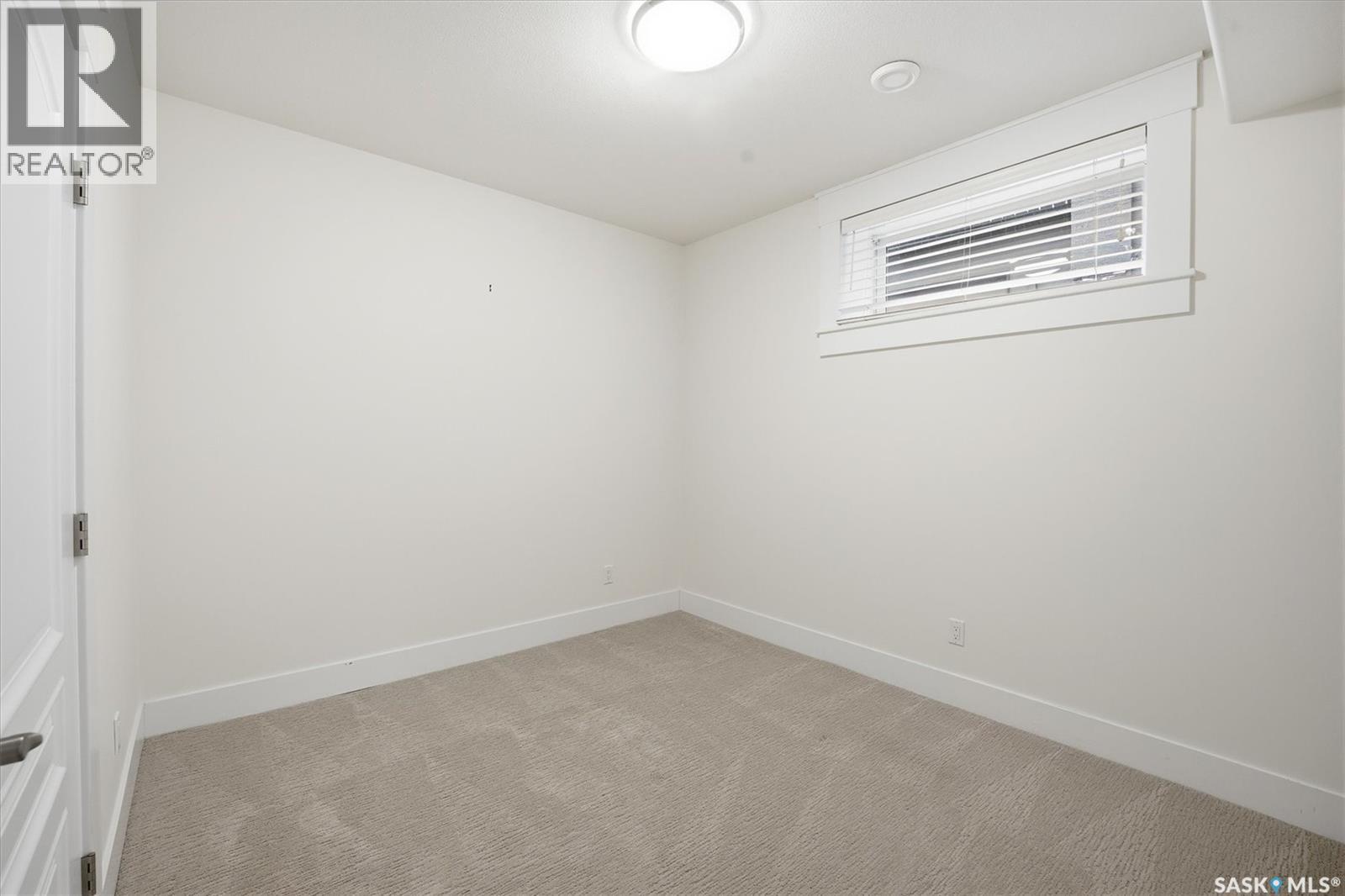 258 Whalley Crescent, Saskatoon, Saskatchewan  S7T 0P1 - Photo 40 - SK034753