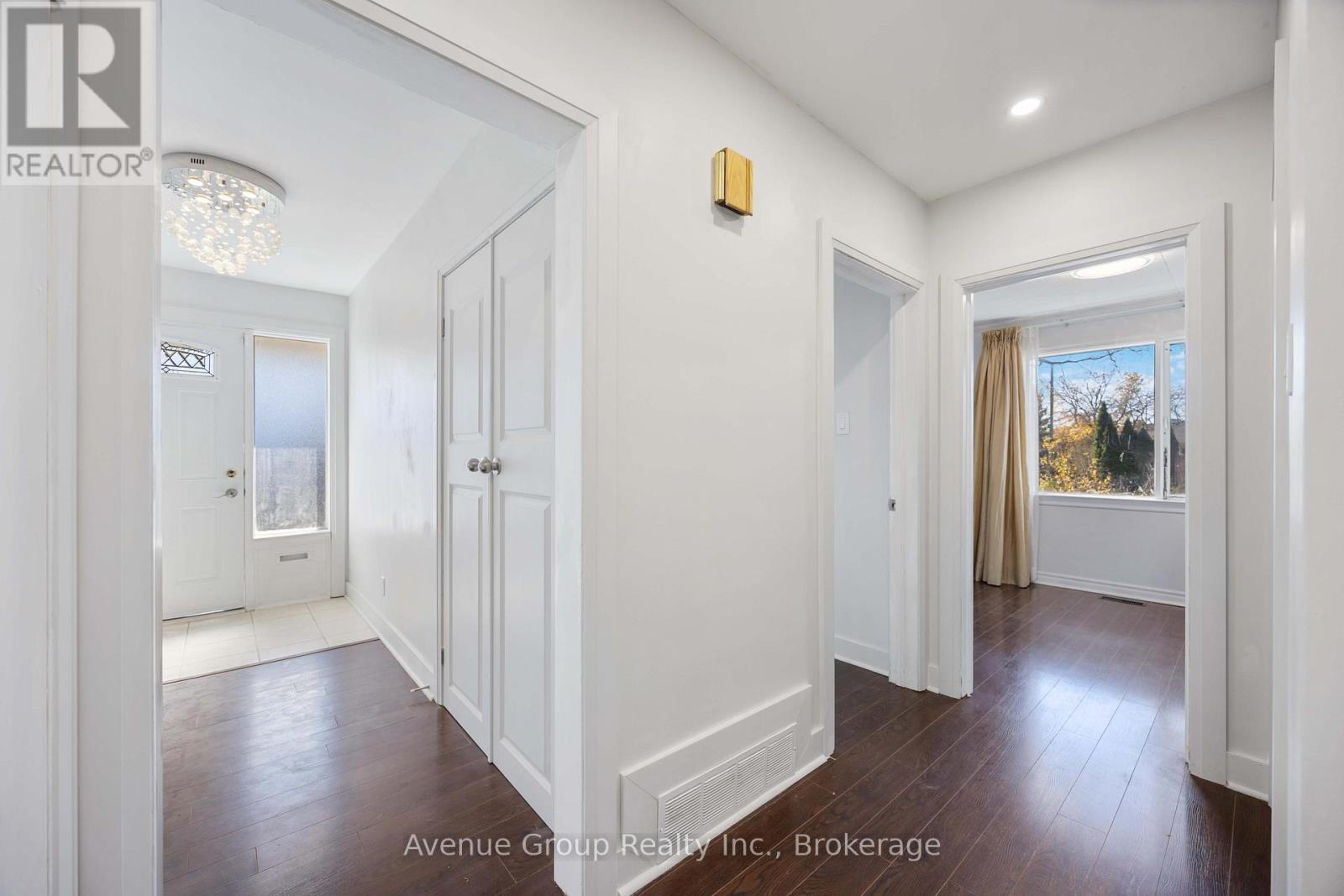 Main - 10 Chipping Road, Toronto, Ontario  M3B 1L1 - Photo 23 - C12956626