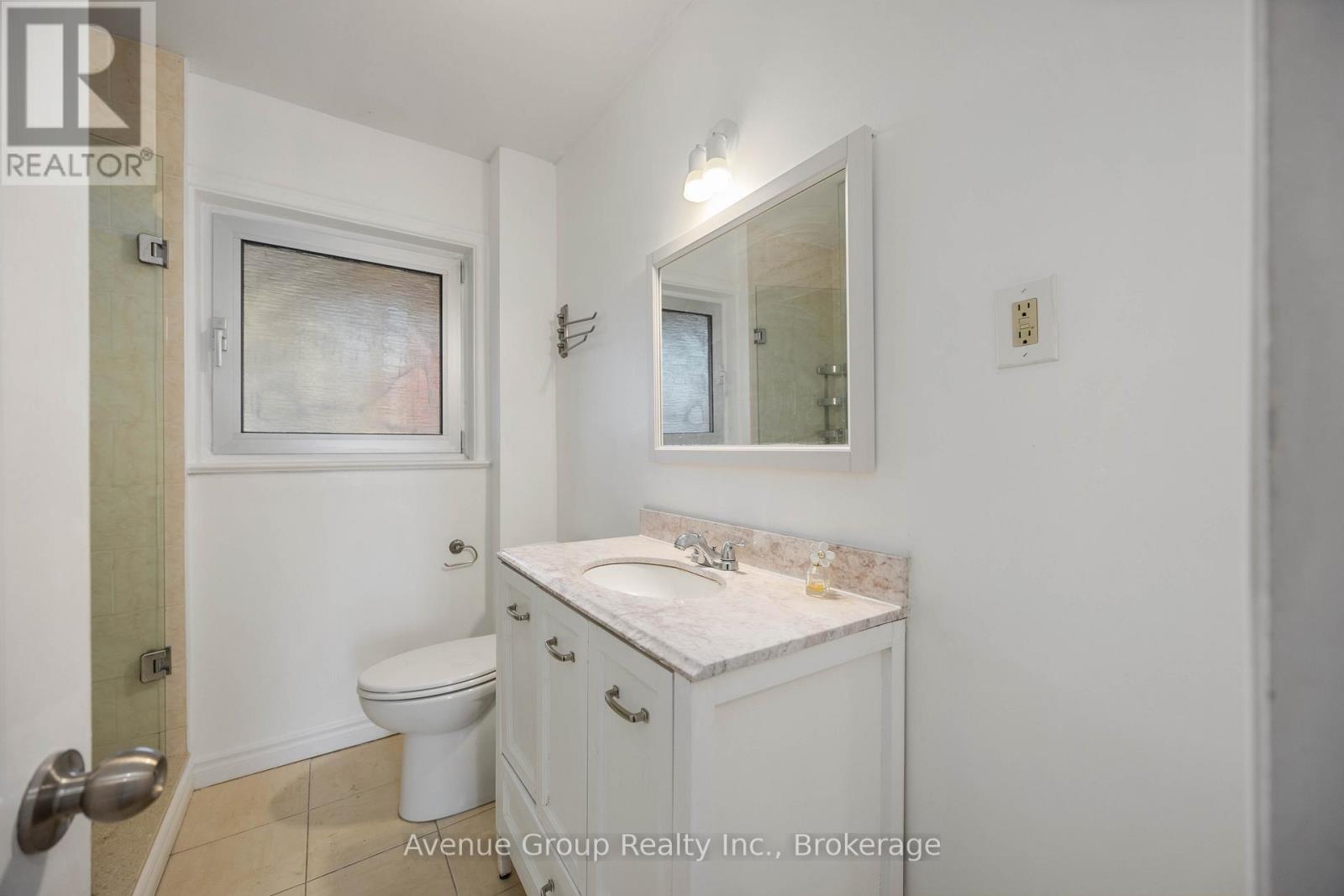 Main - 10 Chipping Road, Toronto, Ontario  M3B 1L1 - Photo 15 - C12956626