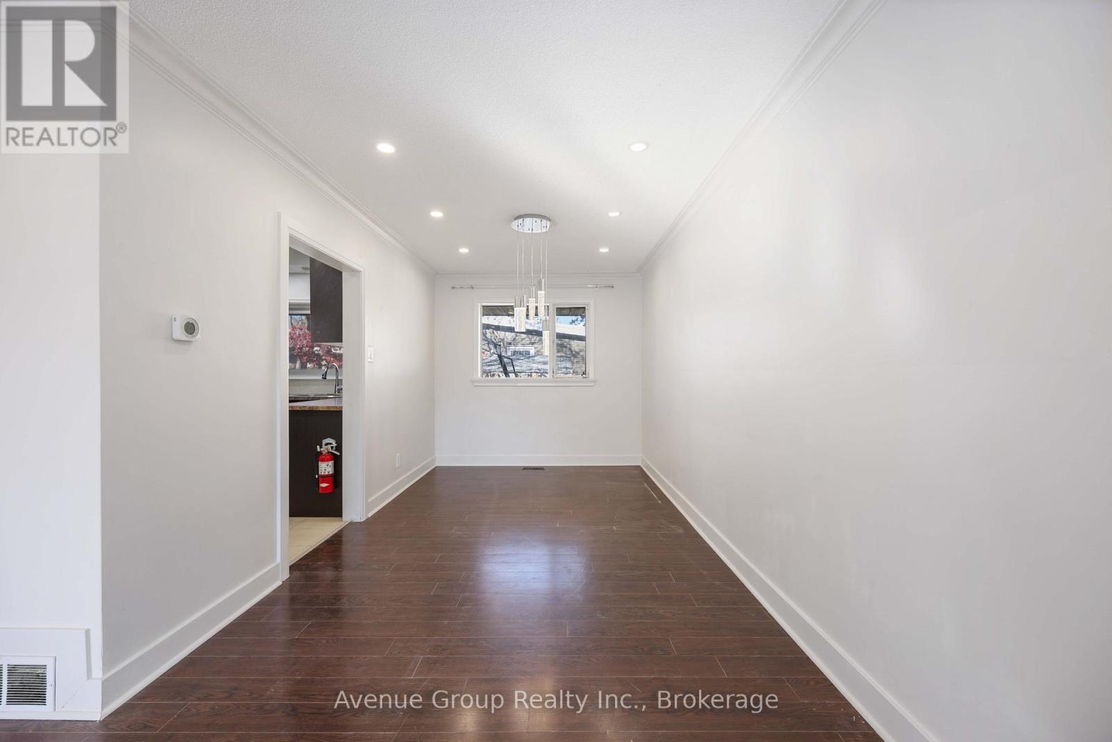 Main - 10 Chipping Road, Toronto, Ontario  M3B 1L1 - Photo 9 - C12956626