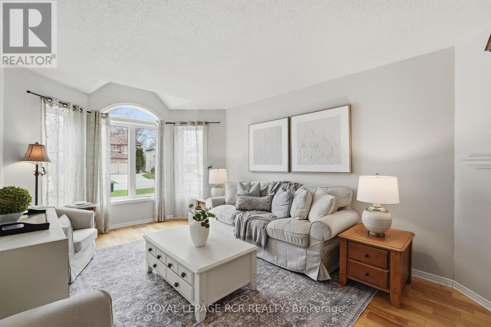 59 Dawlish Avenue, Aurora, Ontario  L4G 6R4 - Photo 2 - N13067862