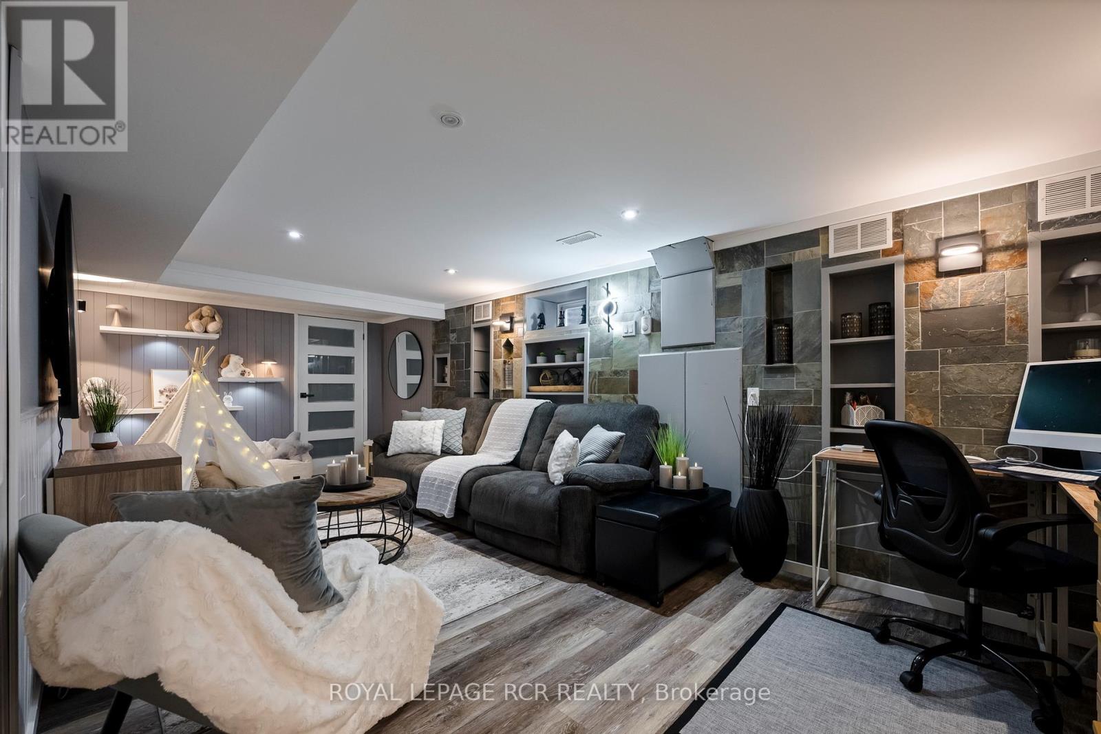 2 Grand Crescent, East Garafraxa, Ontario  L9W 7L6 - Photo 34 - X13077574