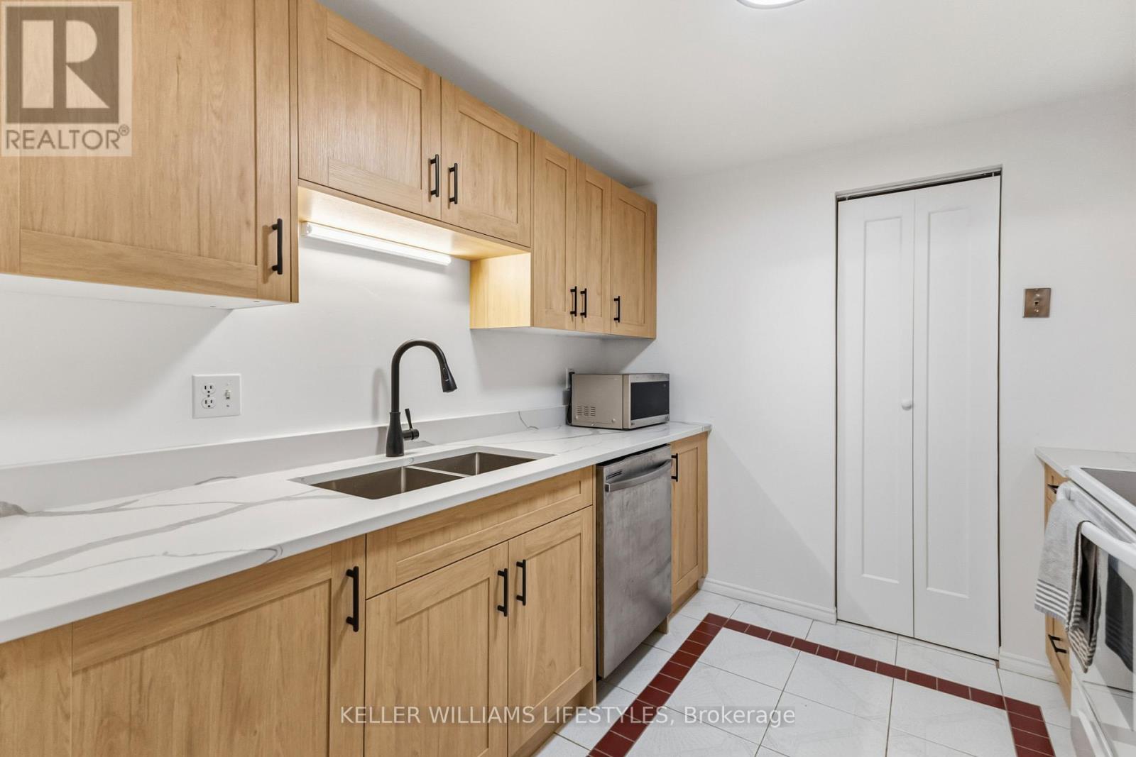405 - 155 Kent Street, London East, Ontario  N6A 5N7 - Photo 18 - X13047886