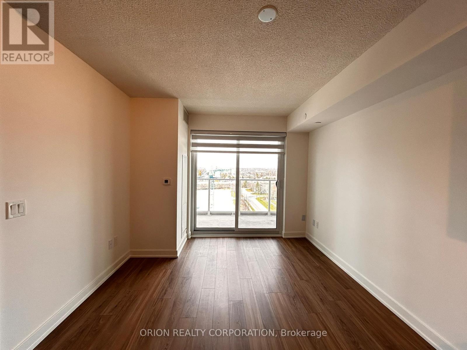 1012 - 1010 Sandy Beach Road, Pickering, Ontario  L1W 0C7 - Photo 7 - E13074454