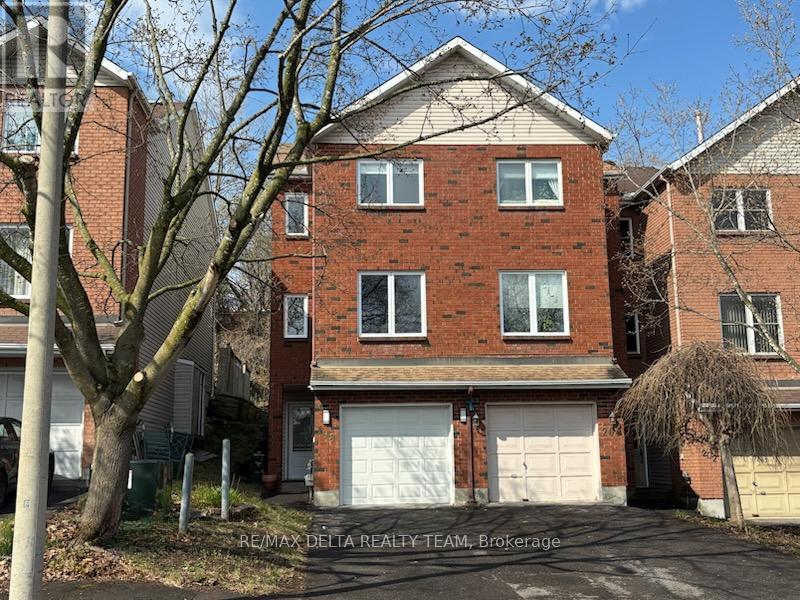 198 PROVENDER AVENUE, Ottawa, Ontario