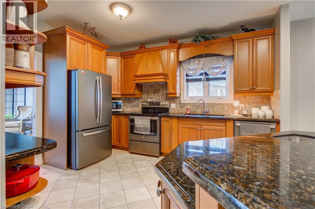 155 North Park Street, Brantford, Ontario  N3R 4K7 - Photo 12 - 40825885