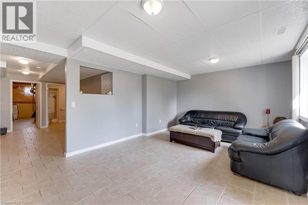 550 Dansbury Drive, Waterloo, Ontario  N2K 4E2 - Photo 36 - 40824123