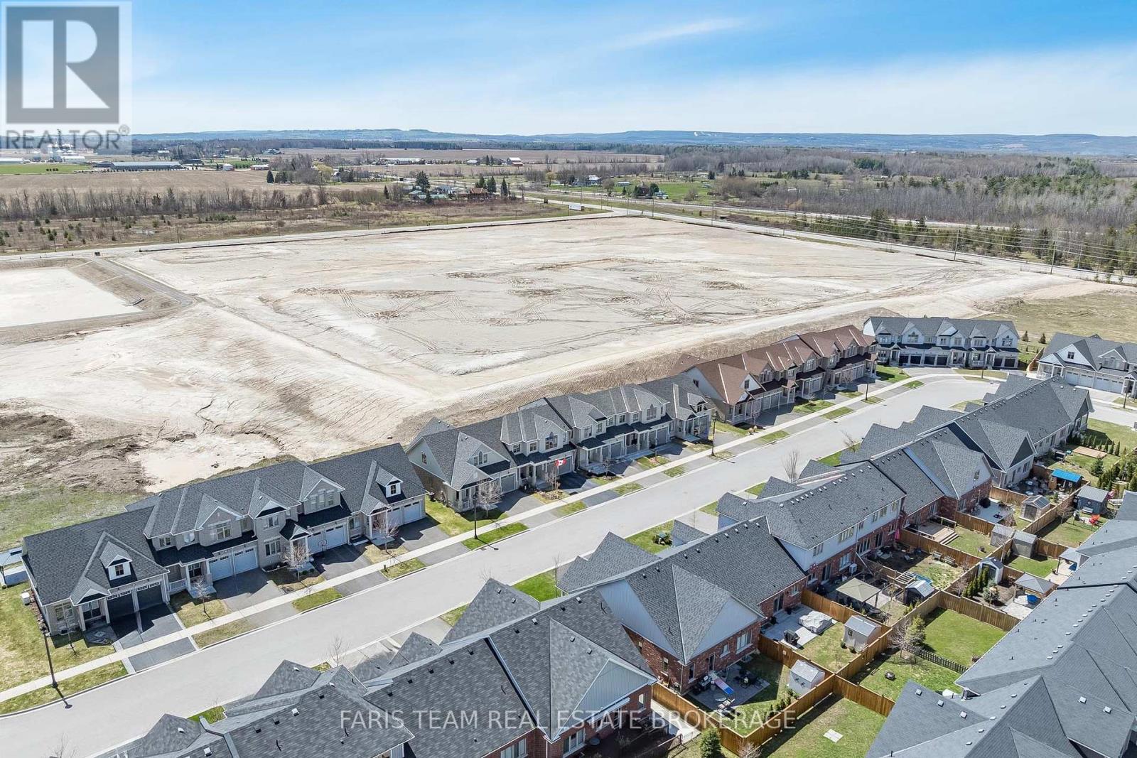 33 Bianca Crescent, Wasaga Beach, Ontario  L9Z 0H6 - Photo 45 - S13003604
