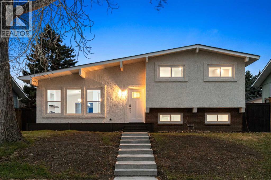 212 Queen Anne Road SE, Calgary, Alberta