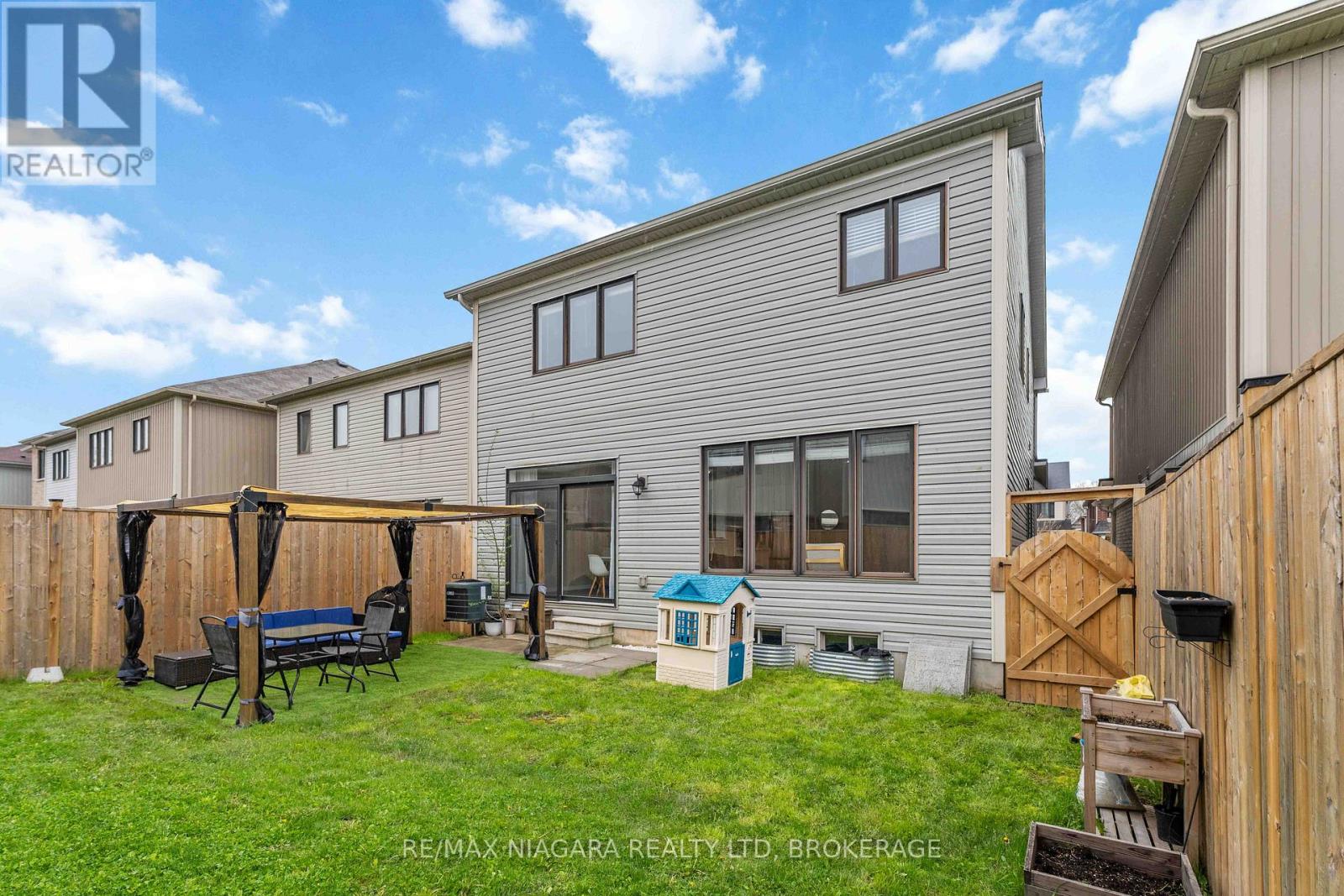 8145 Blue Ash Lane, Niagara Falls, Ontario  L2H 0N8 - Photo 23 - X13077888