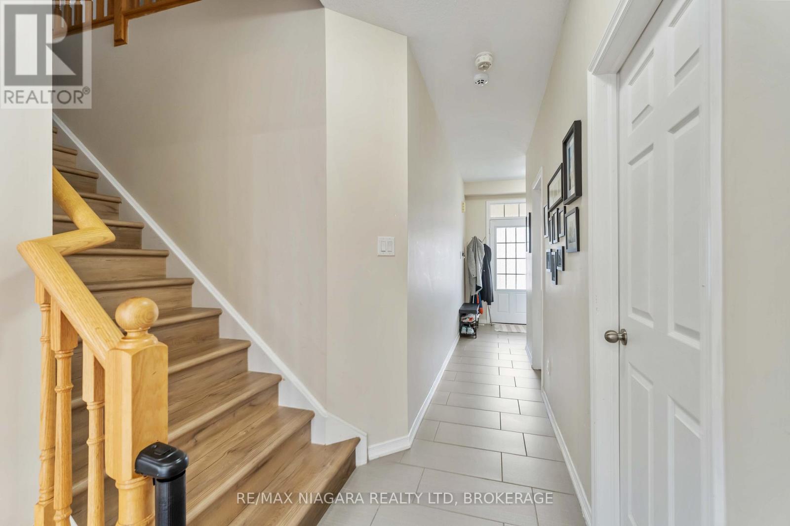 8145 Blue Ash Lane, Niagara Falls, Ontario  L2H 0N8 - Photo 3 - X13077888