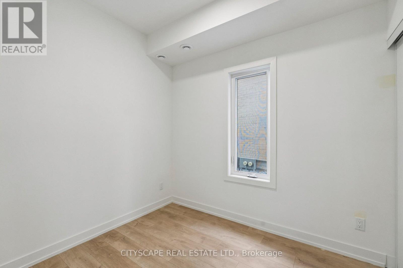 201b - 16 Melbourne Avenue, St. Catharines, Ontario  L2P 0G5 - Photo 15 - X12946924