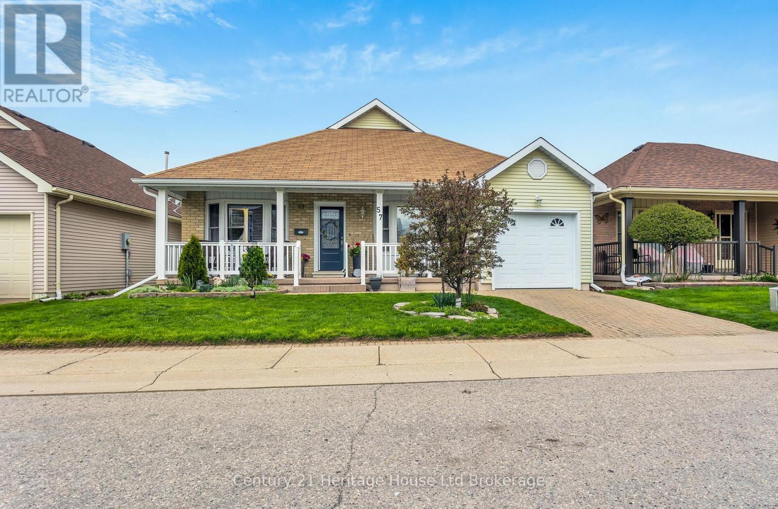 57 Edwin Crescent, Tillsonburg, Ontario  N4G 5H6 - Photo 2 - X13078100